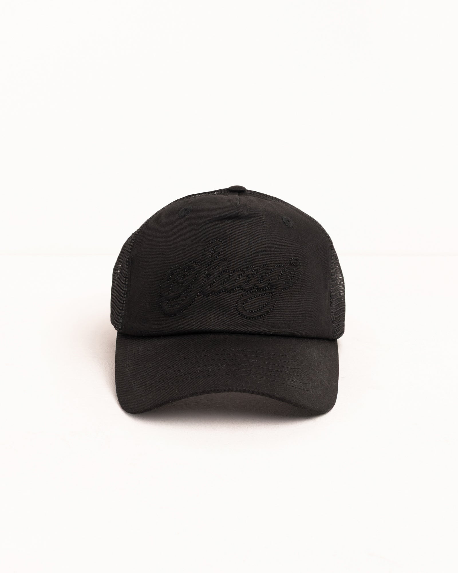 stussy CURSIVE STITCH SNAPBACK TRUCKER 黒 Waxed Cursive Stitch Snapback Trucker – Black | Headwear