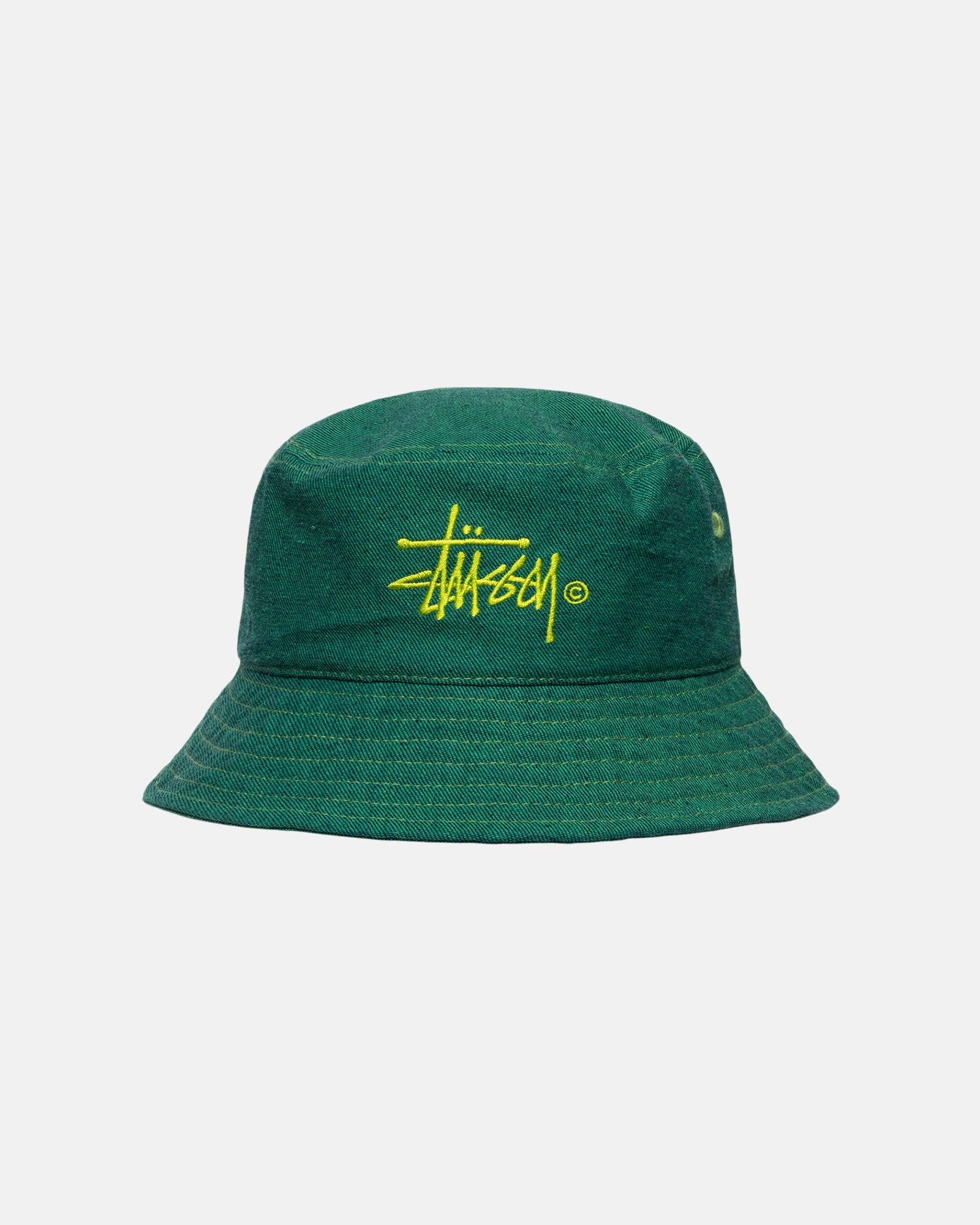 Bucket Hat Copyright in green – Stüssy