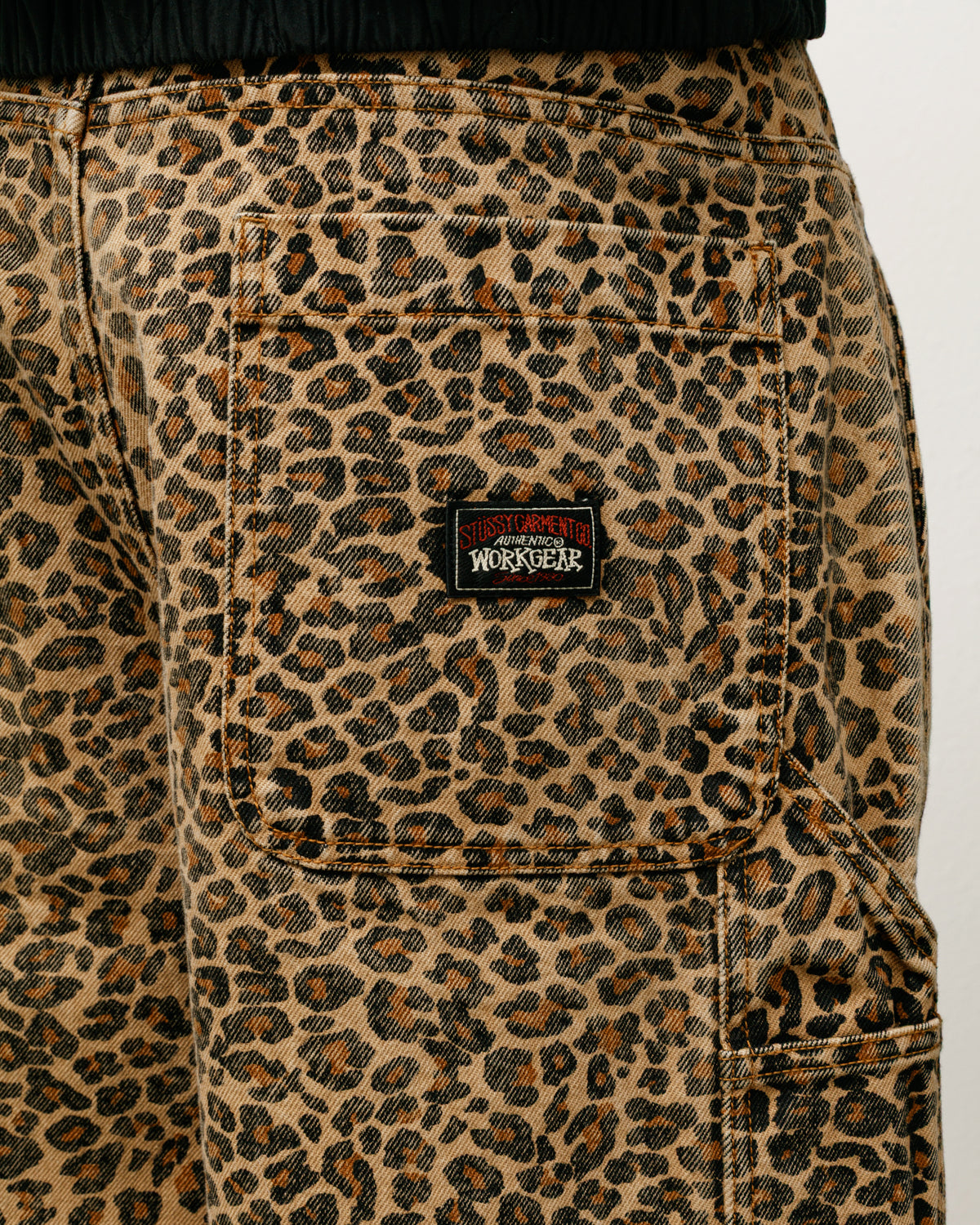 stussy NEW CLASSIC JEAN DENIM LEOPARD Denim Work Short – Leopard 