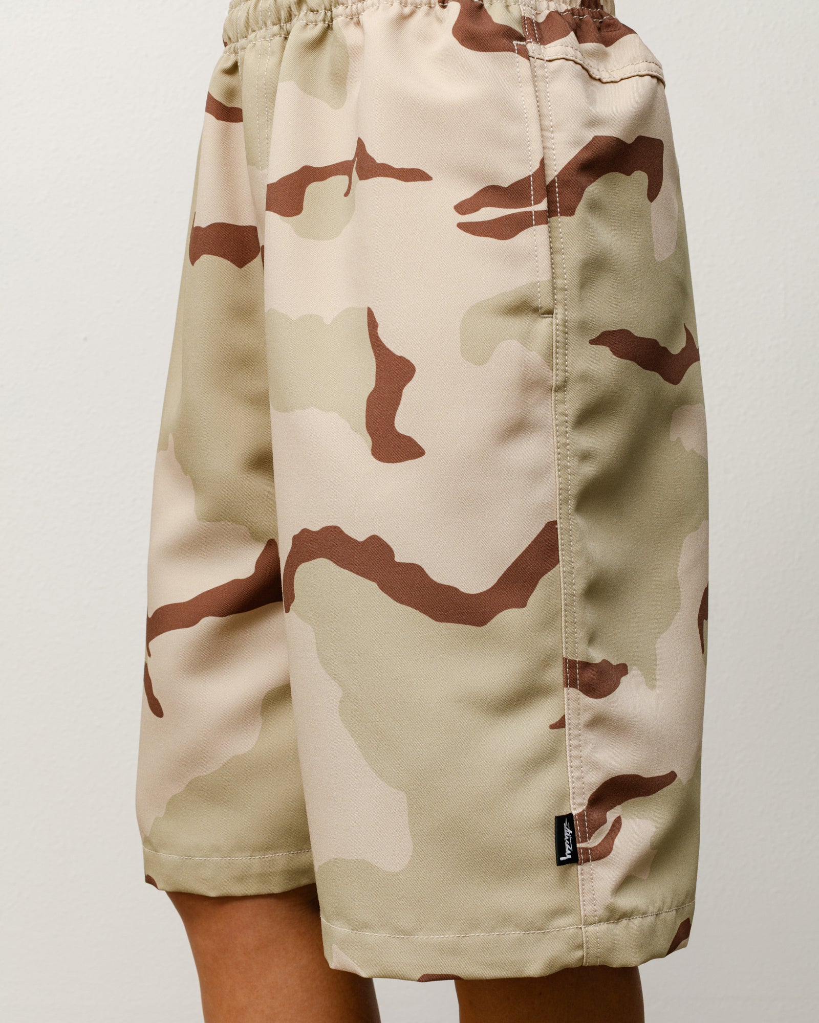 パンツ IGUSA SUGAR CAMOUFLAGE WAFFLE SHORTS Baggy Beach Short – Sand Camo | Shorts & Trunks | Stüssy