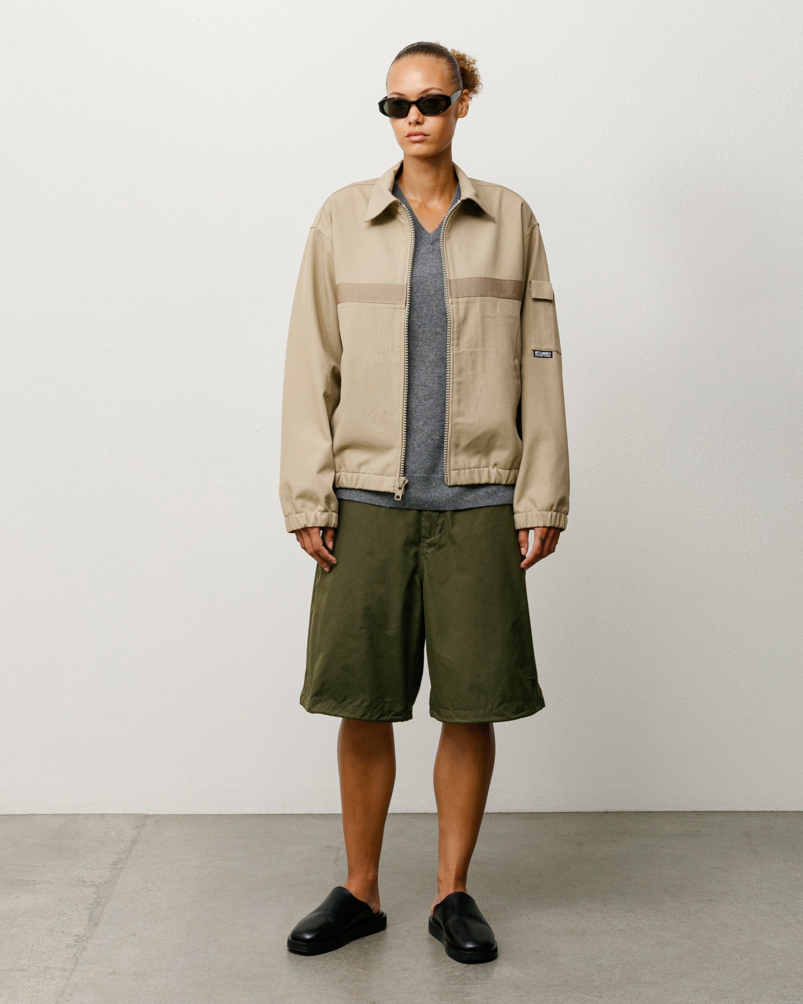 Surplus Short in Olive