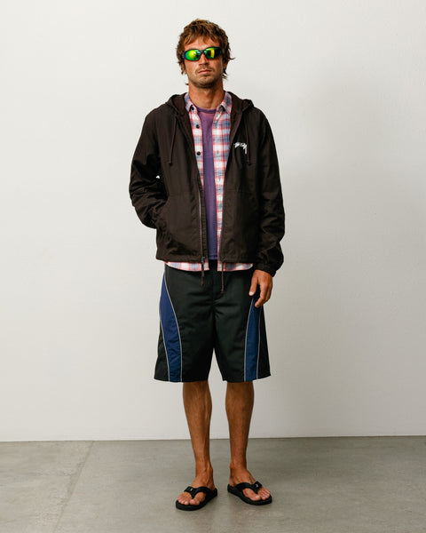 Stüssy COVE BOARD SHORT unisex relaxed boardshort in black with contrast panels and piping