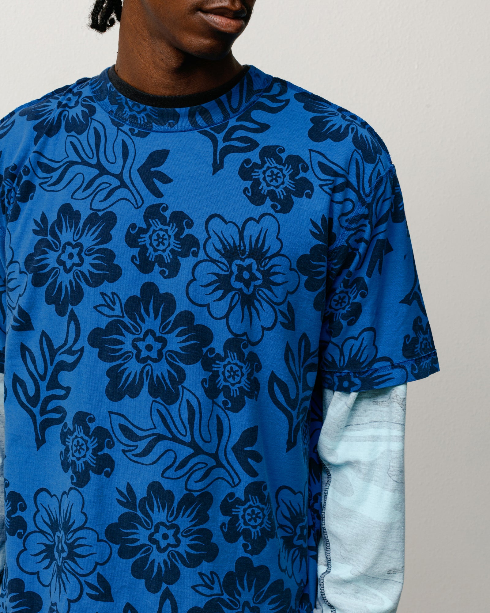 Lazy Floral Tee - Sport Blue | Tops & Shirts | Stüssy