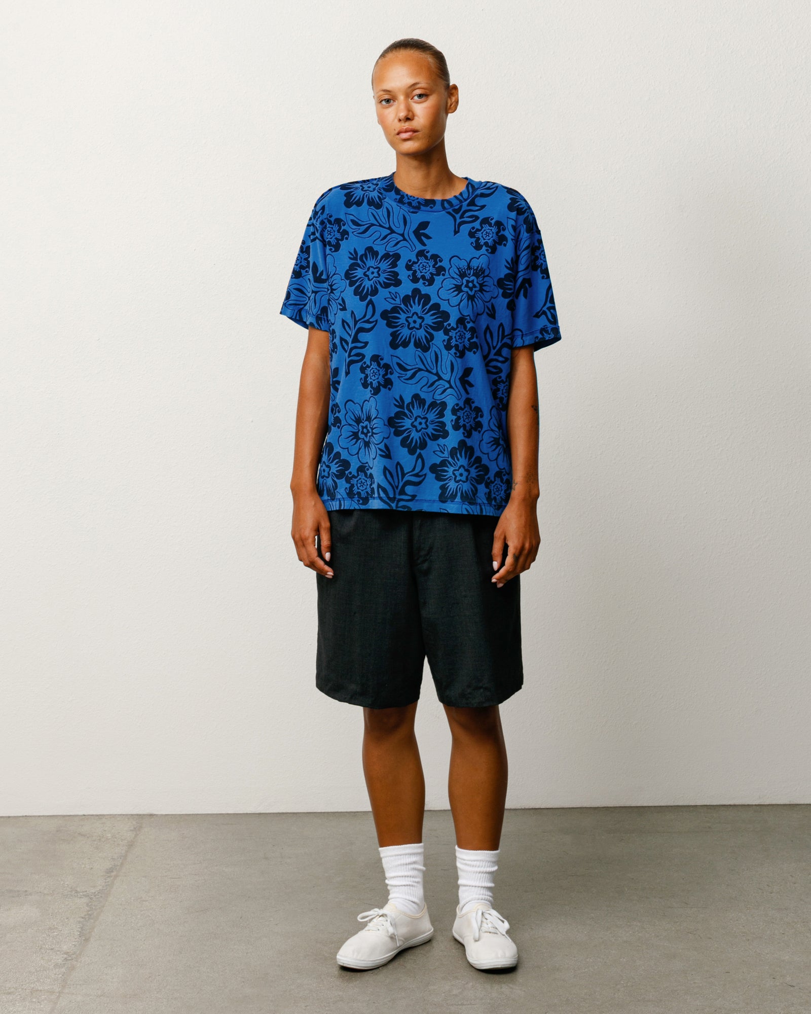 Lazy Floral Tee - Sport Blue | Tops & Shirts | Stüssy