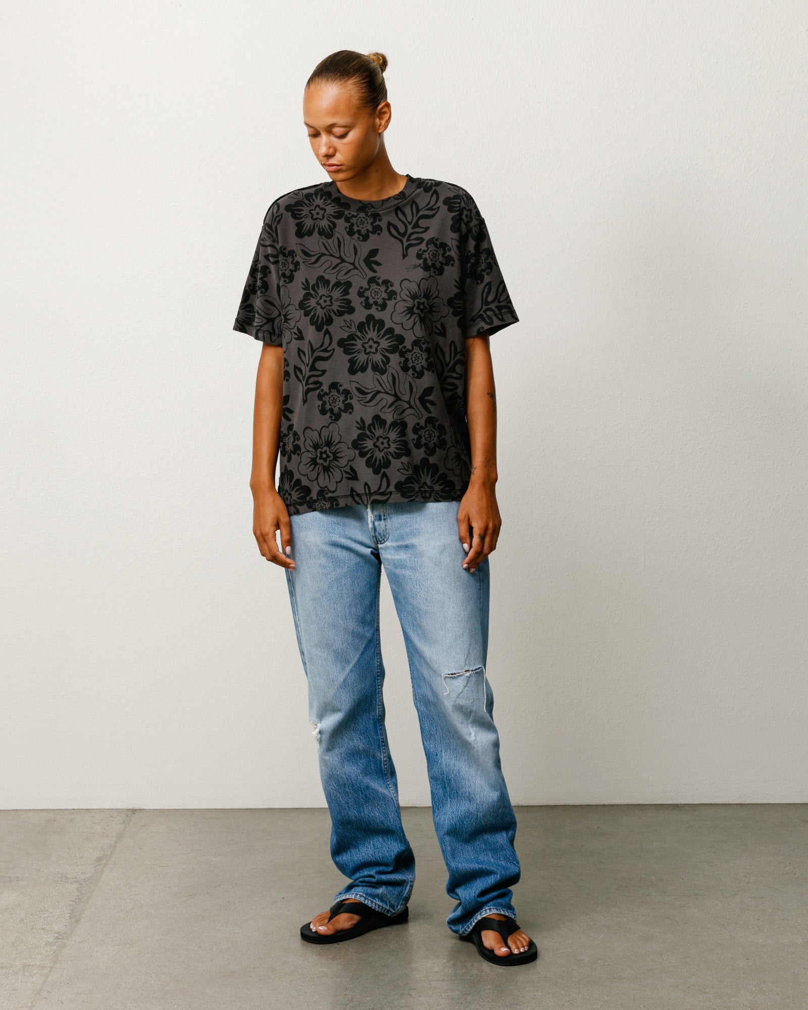 LAZY FLORAL TEE