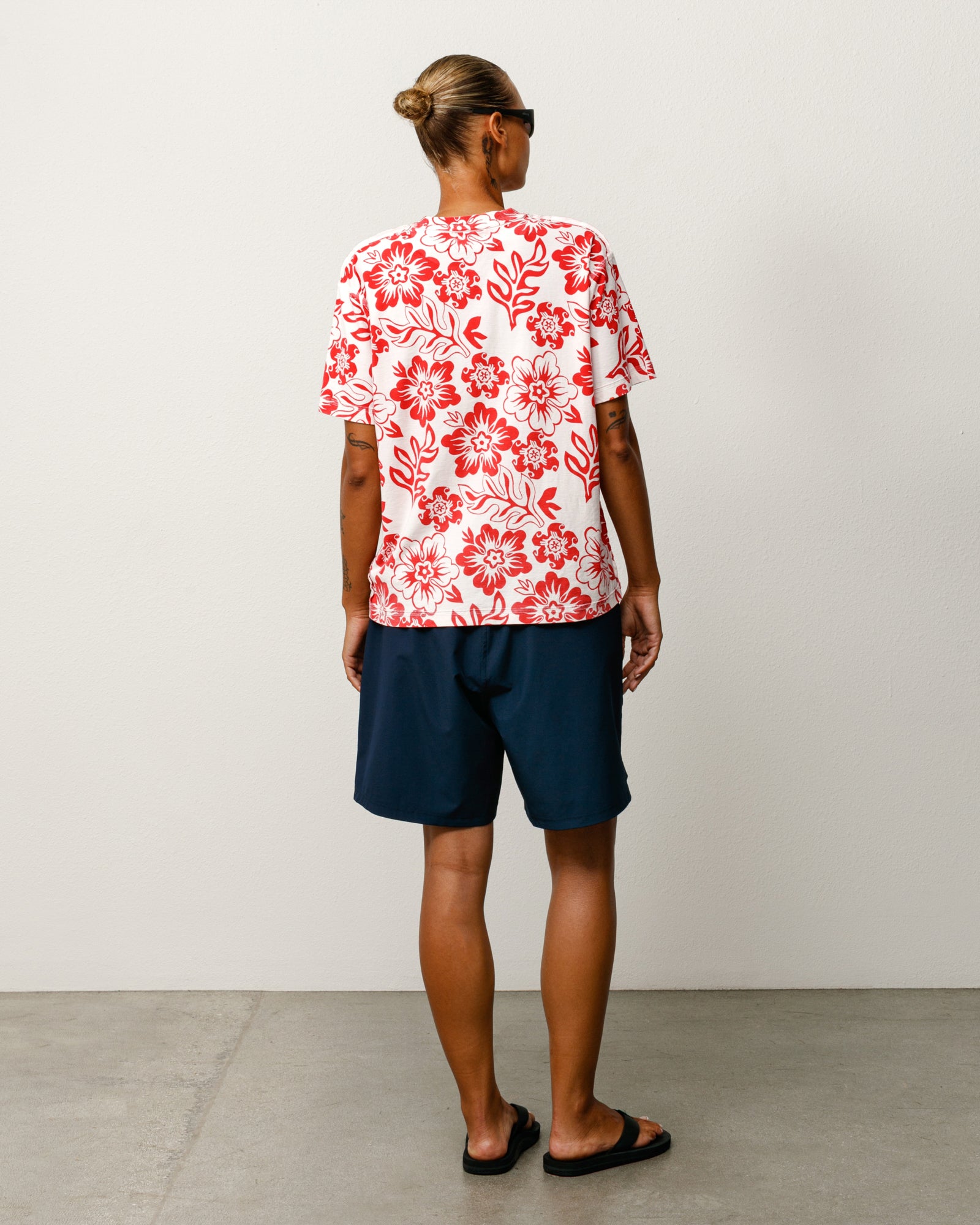 Lazy Floral Tee - White | Tops & Shirts | Stüssy
