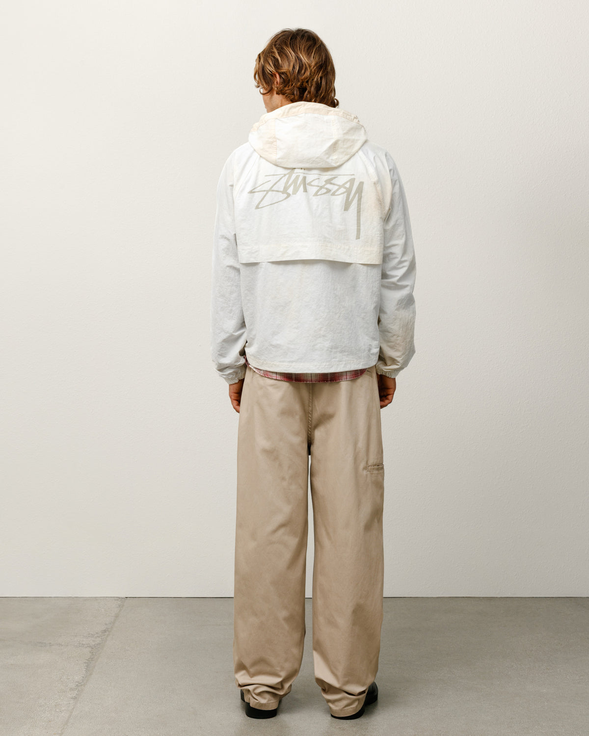 Beach Shell Wave Dye – Bone | Outerwear | Stüssy