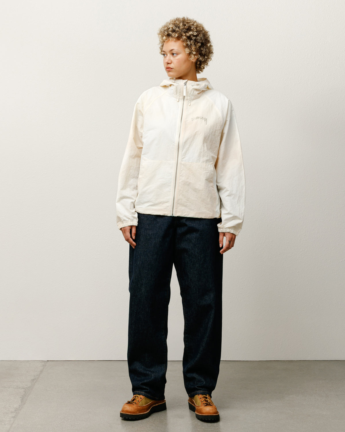 Beach Shell Wave Dye – Bone | Outerwear | Stüssy