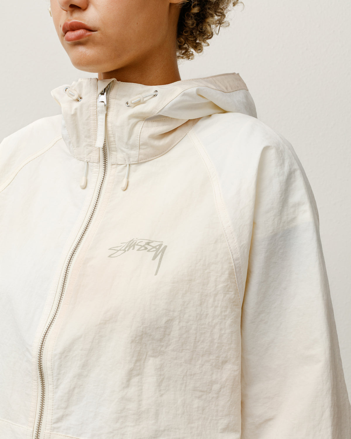 Beach Shell Wave Dye – Bone | Outerwear | Stüssy