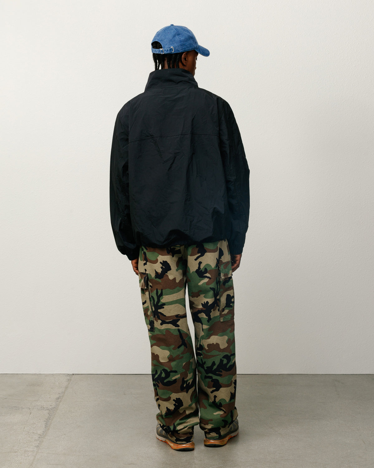 Warm Up Pullover – Black | Outerwear | Stüssy