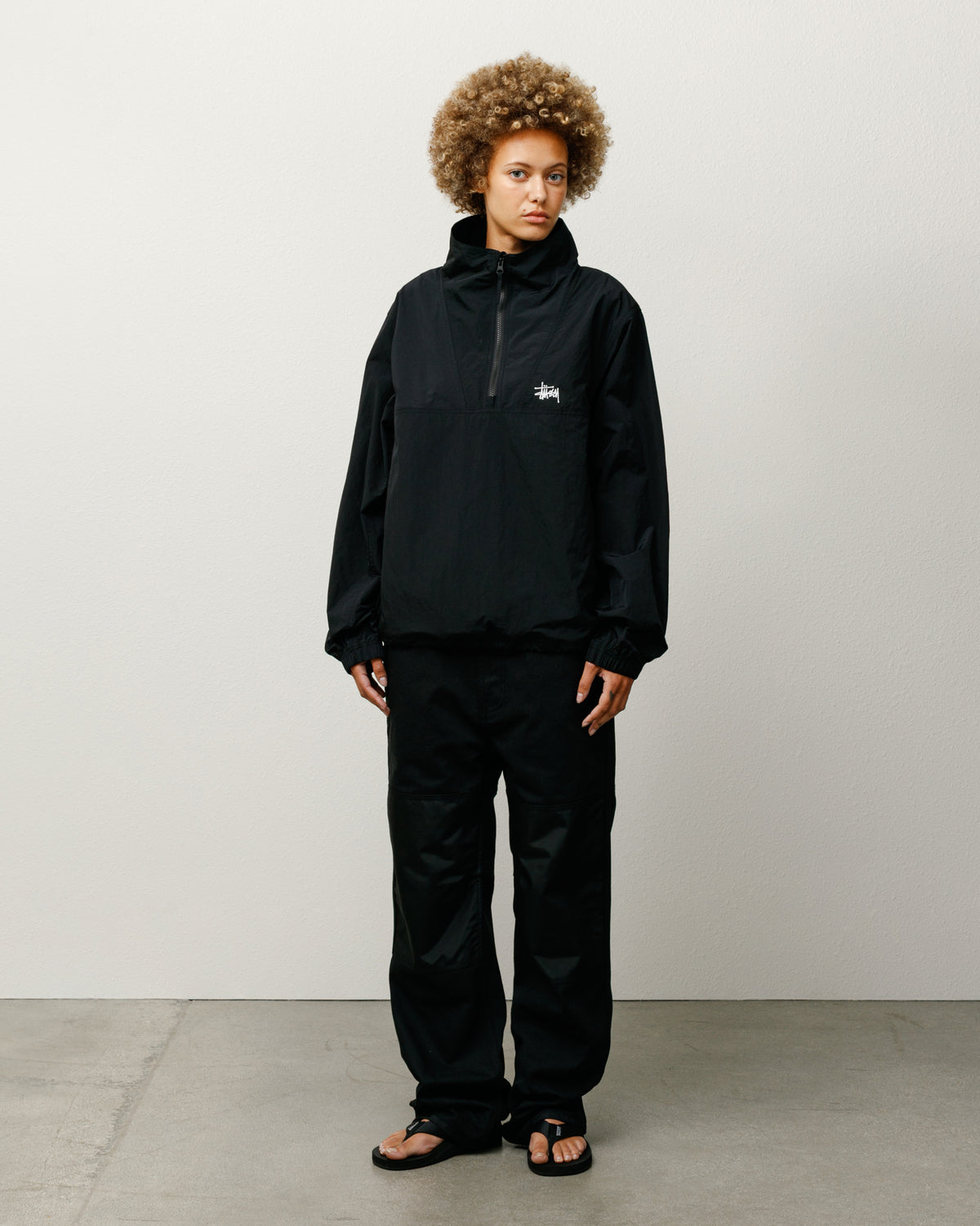Warm Up Pullover – Black | Outerwear | Stüssy