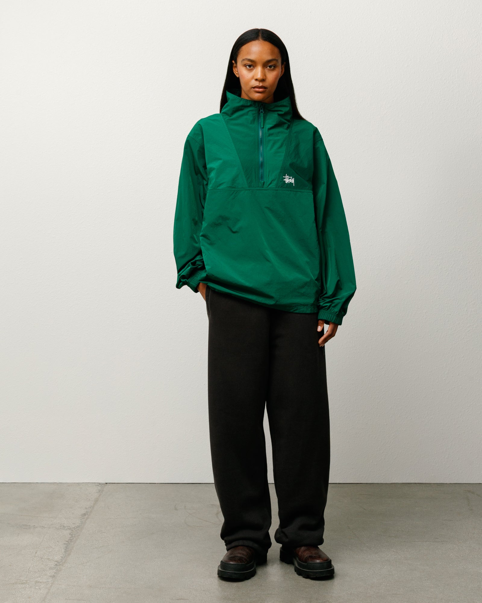 Warm Up Pullover – Green | Outerwear | Stüssy
