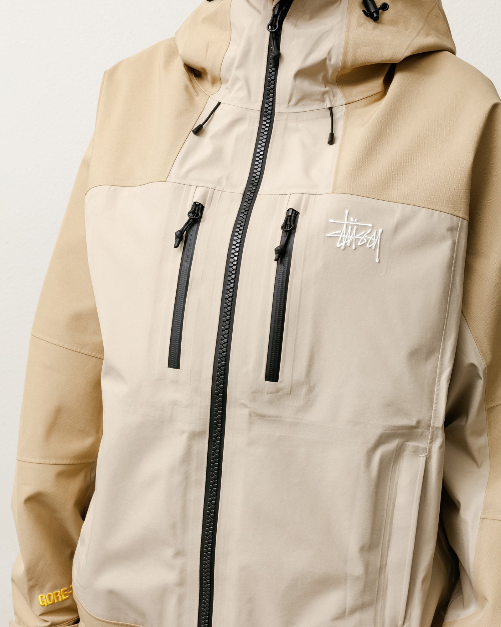 Gore-Tex® Guide Shell – Khaki | Outerwear | Stüssy