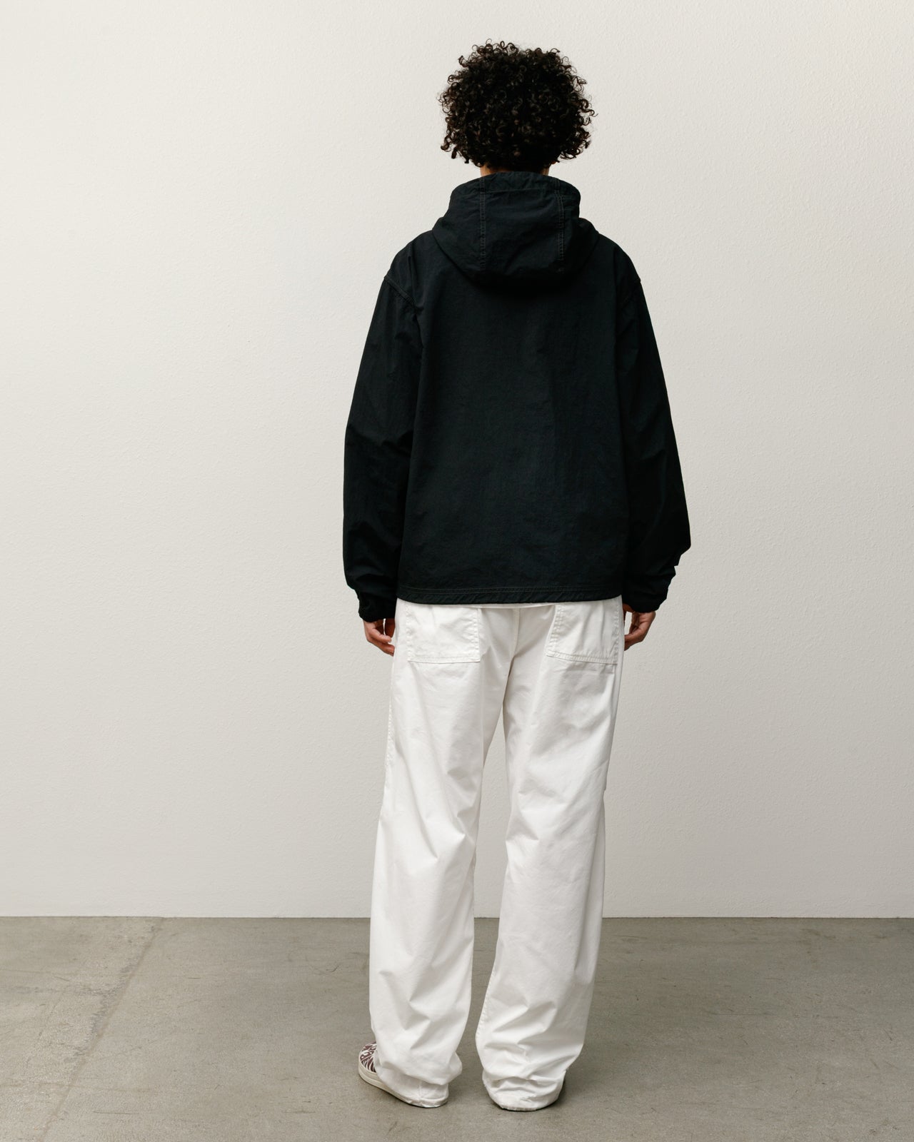 Lightweight Hooded Jacket – Black | Outerwear | Stüssy