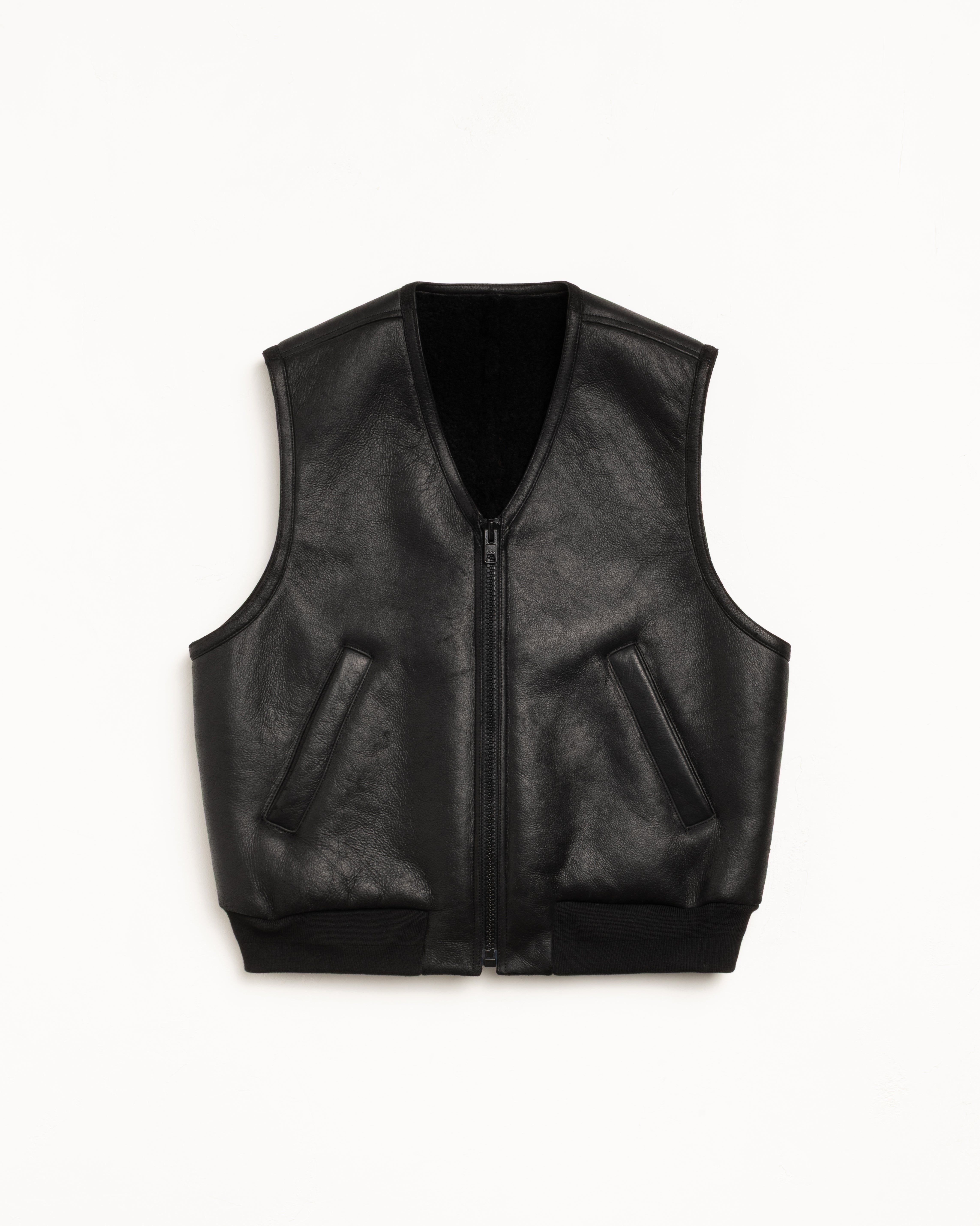 Shearling Vest – Black | Outerwear | Stüssy