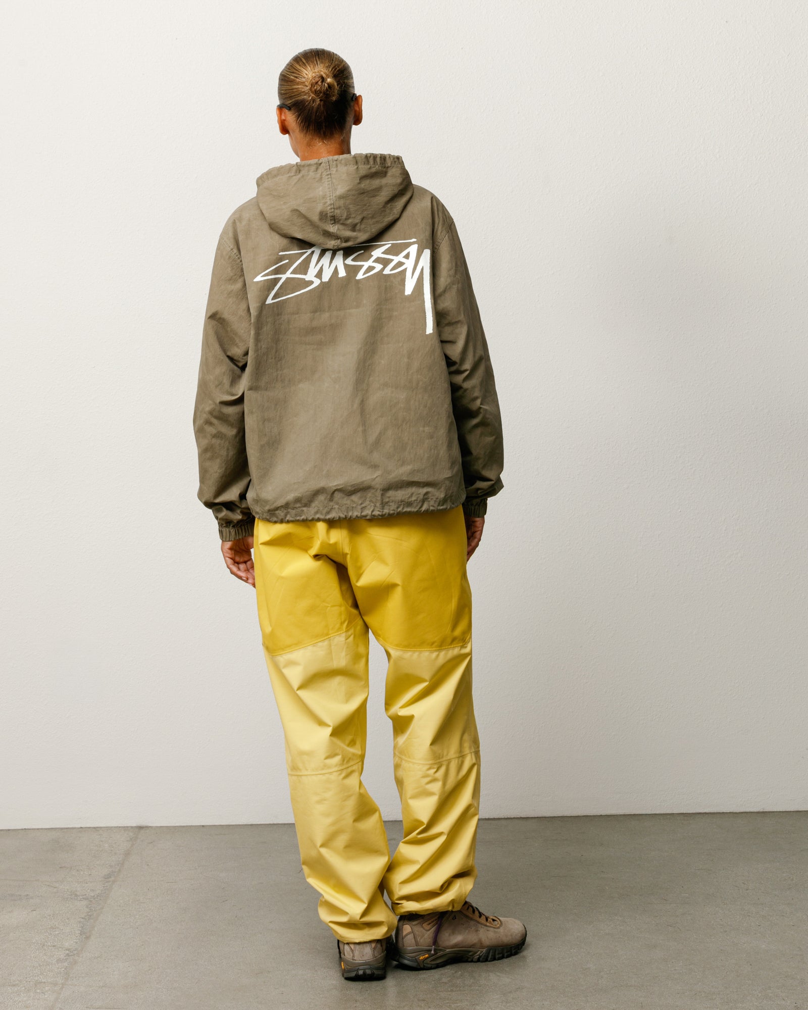 Waxed Cotton Beach Shell - Olive | Outerwear | Stüssy