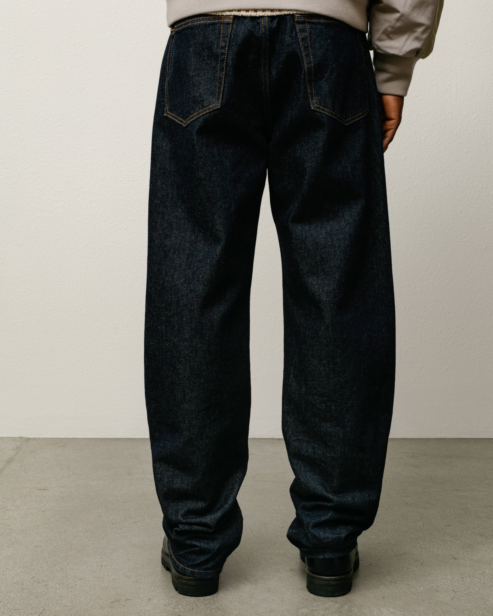 New Classic Jean Denim Mens Regular In Rinsed Indigo