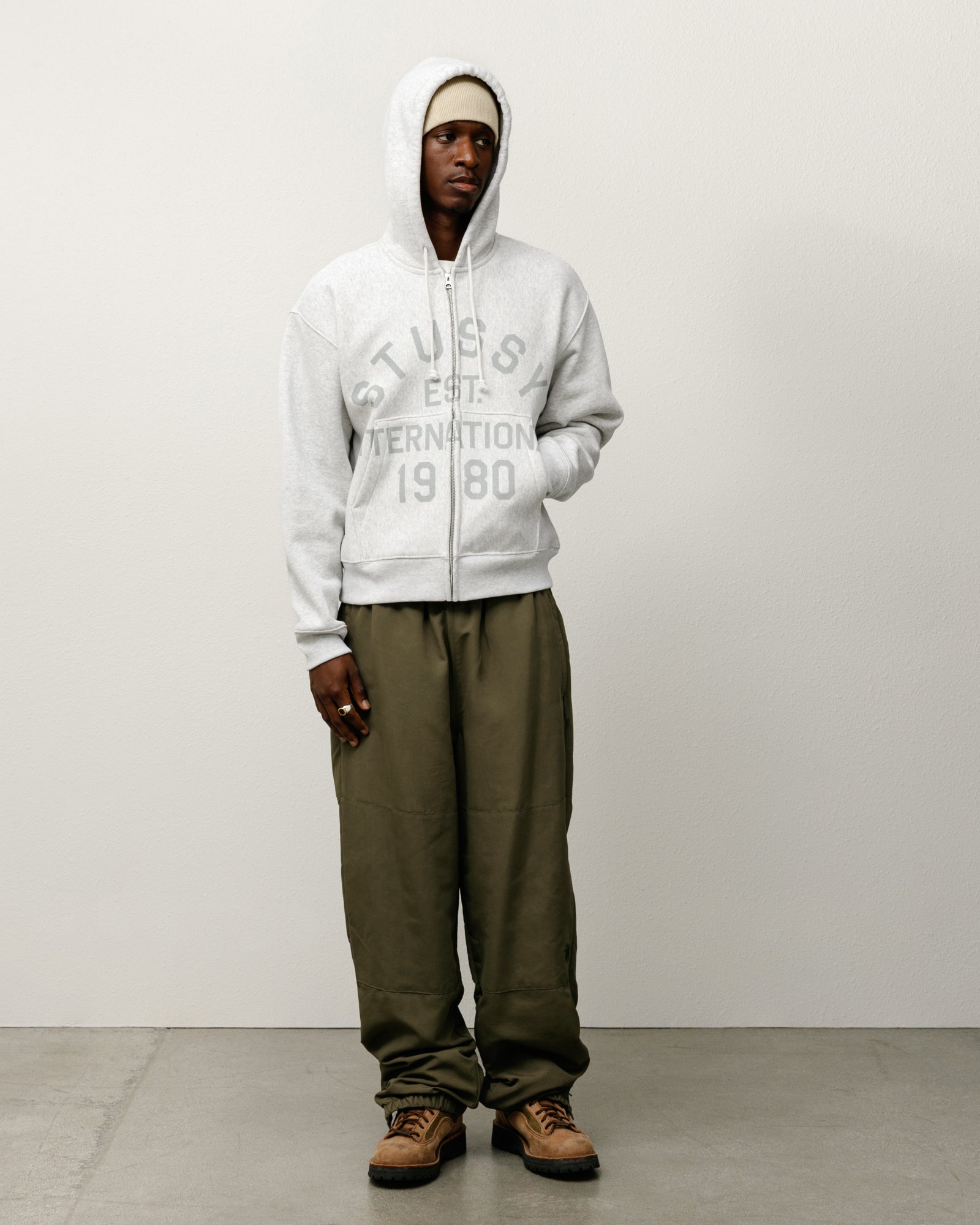 Training Pant Mens Regular In Olive