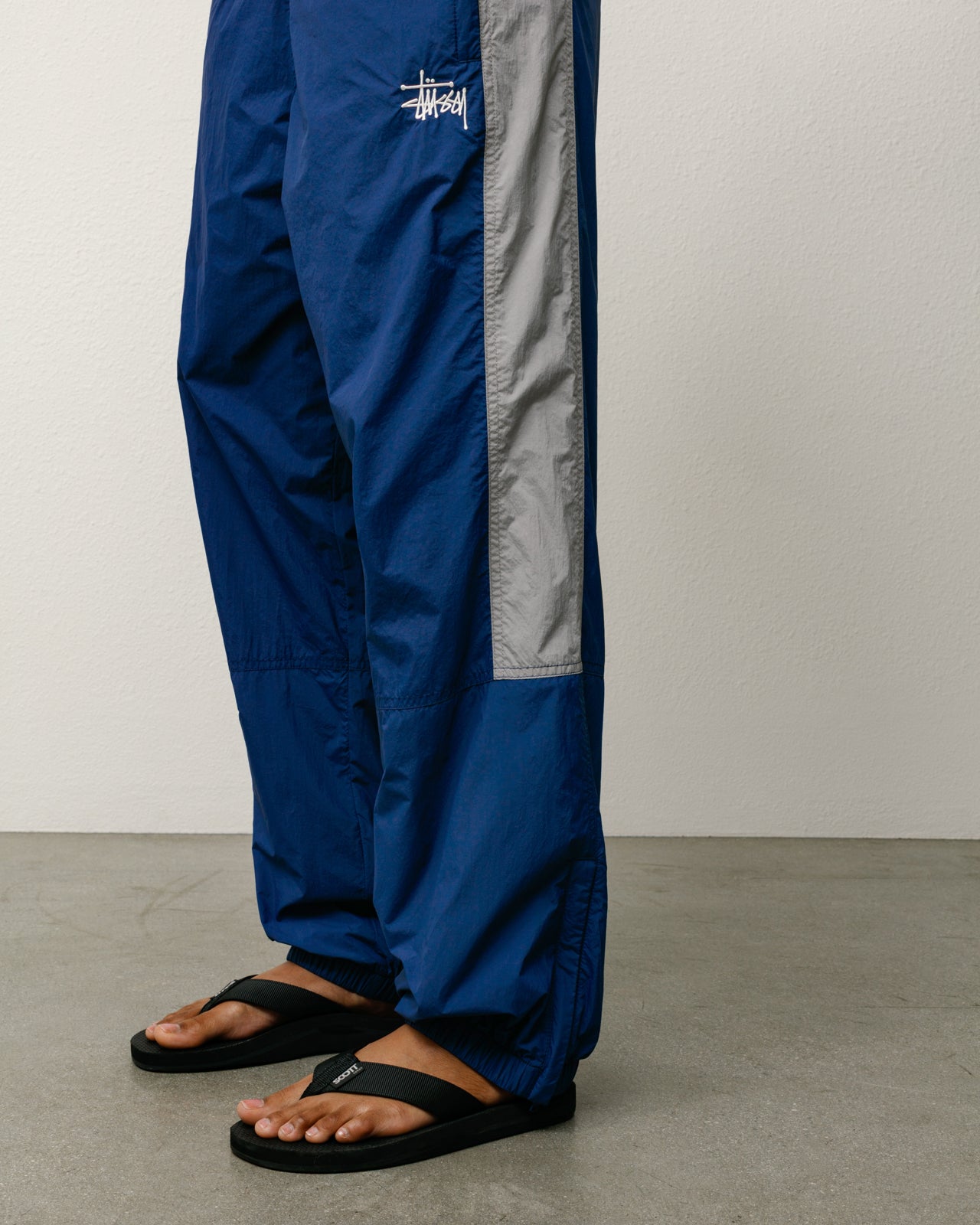 Nylon Track Pant – Navy | Pants | Stüssy