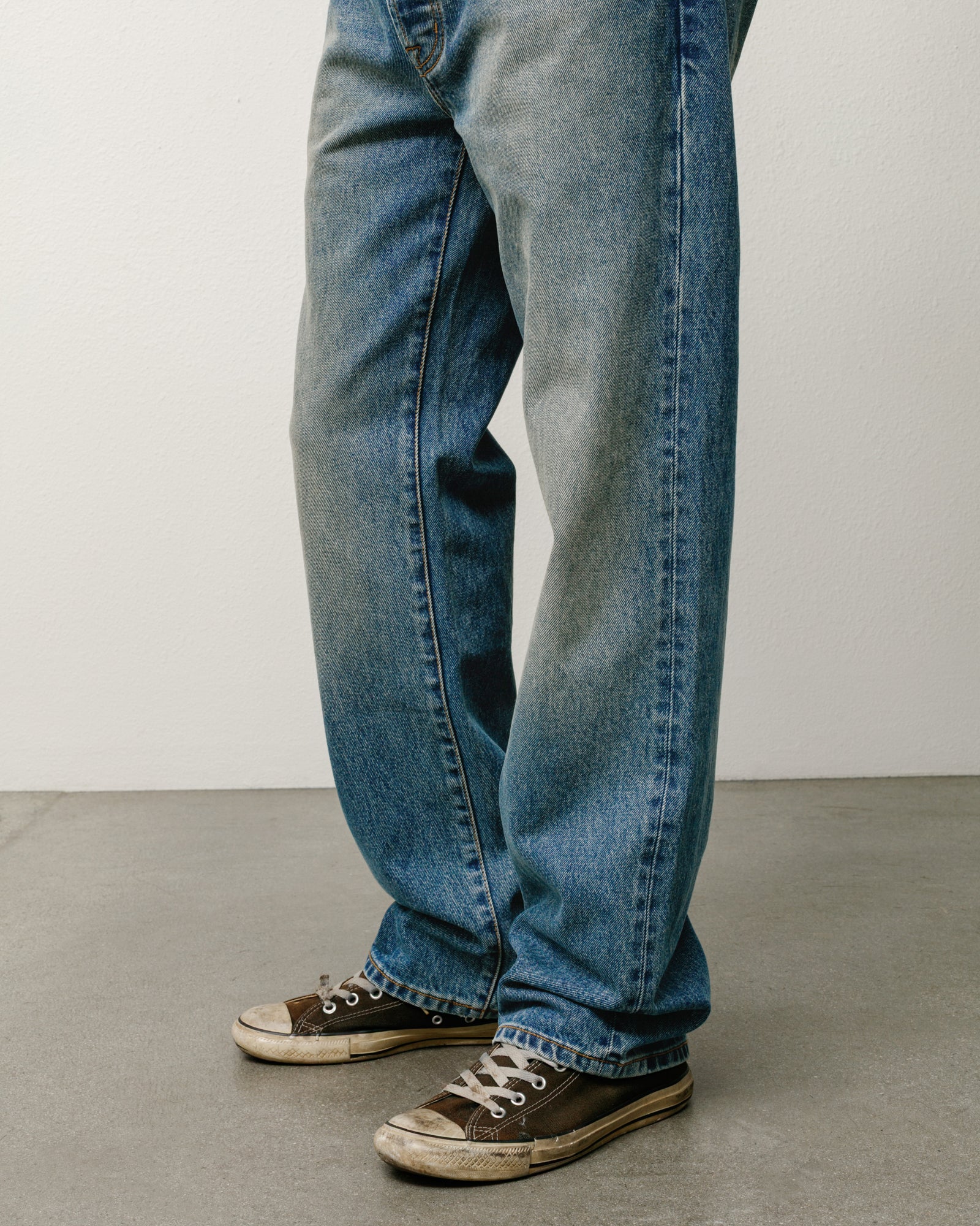 Stüssy Slim Jean Denim jeans in Dark Wash Indigo, slim fit with straight leg
