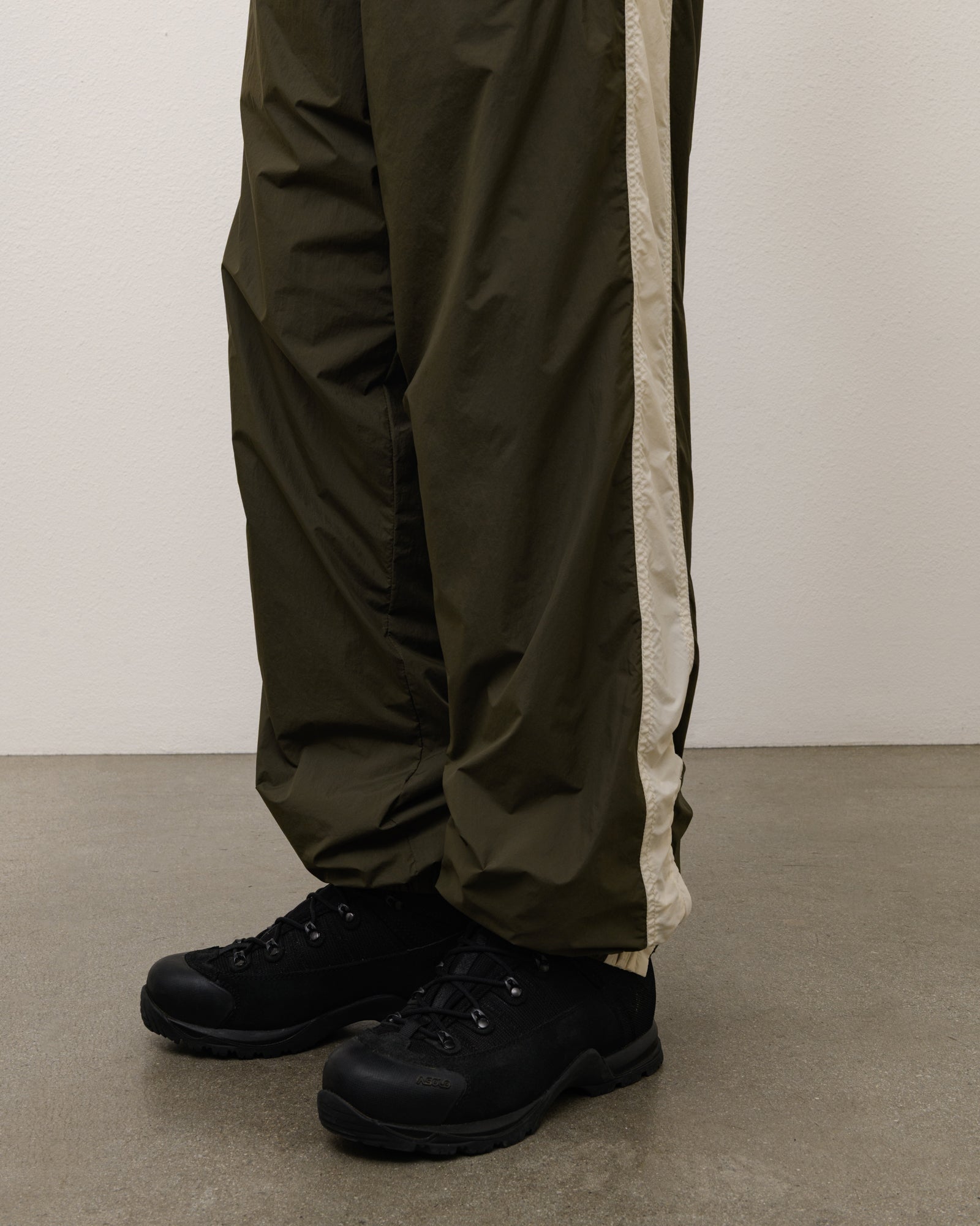 Side Stripe Track Pant - Olive | Pants | Stüssy