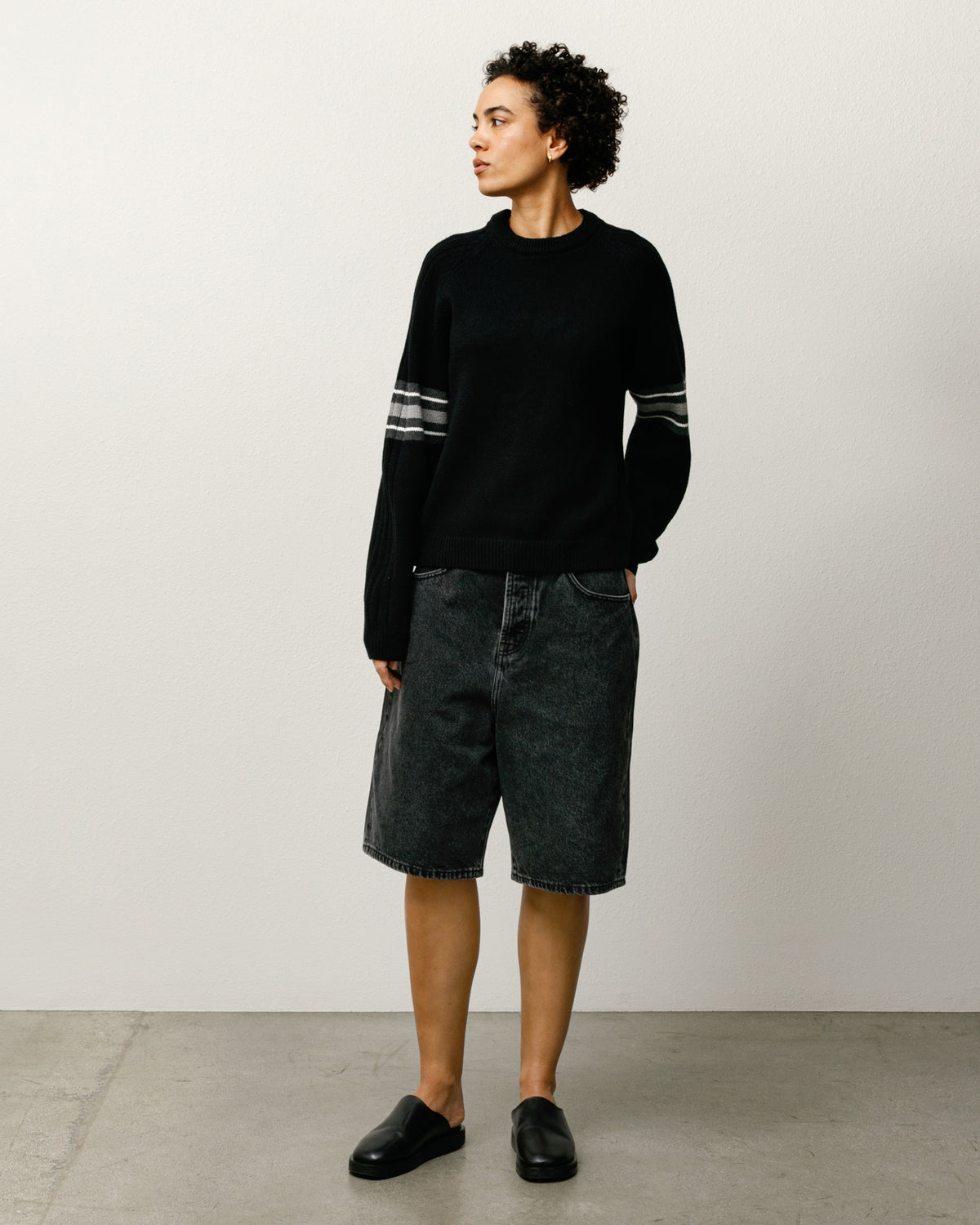 Stripe Raglan Crew – Black | Tops & Knits | Stüssy