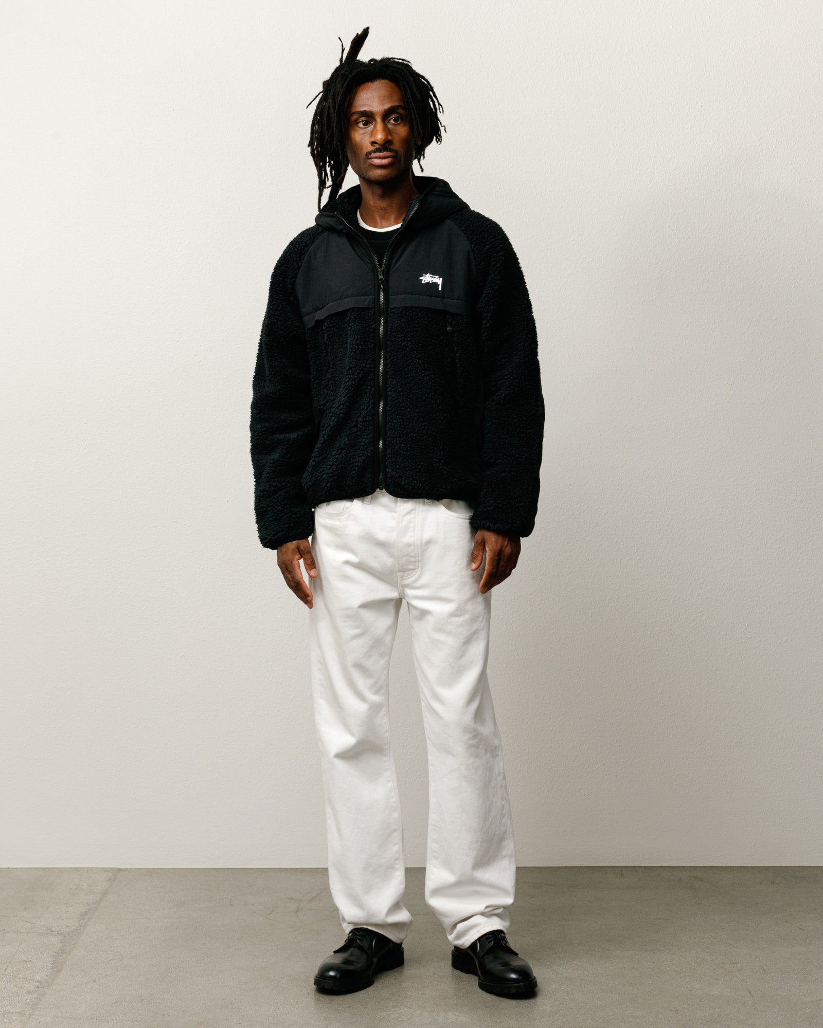 Sherpa Paneled Hooded Jacket – Black | Outerwear | Stüssy