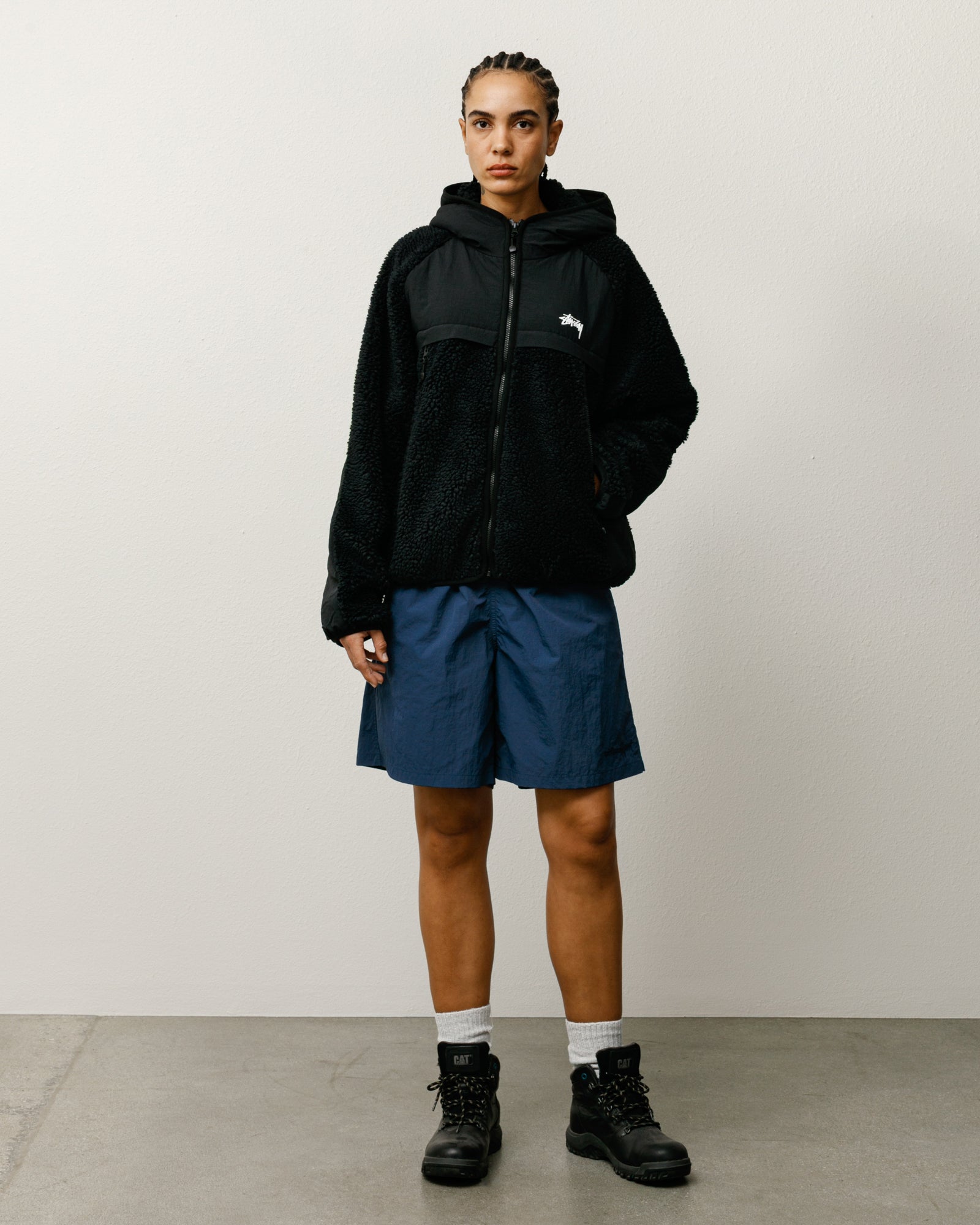 Sherpa Paneled Hooded Jacket – Black | Outerwear | Stüssy