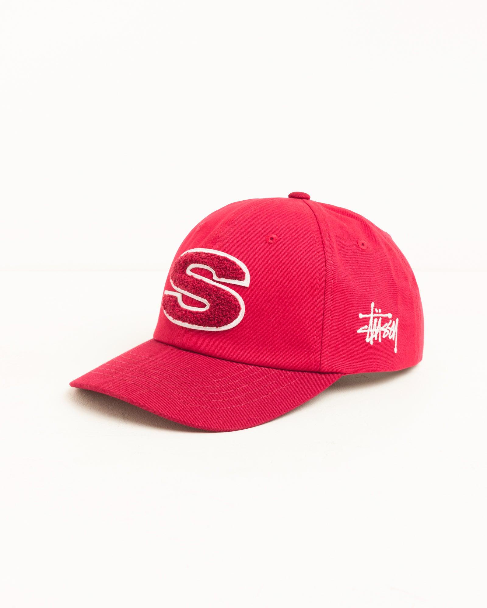 Chenille S Snapback Cap - Gym Red | Headwear | Stüssy