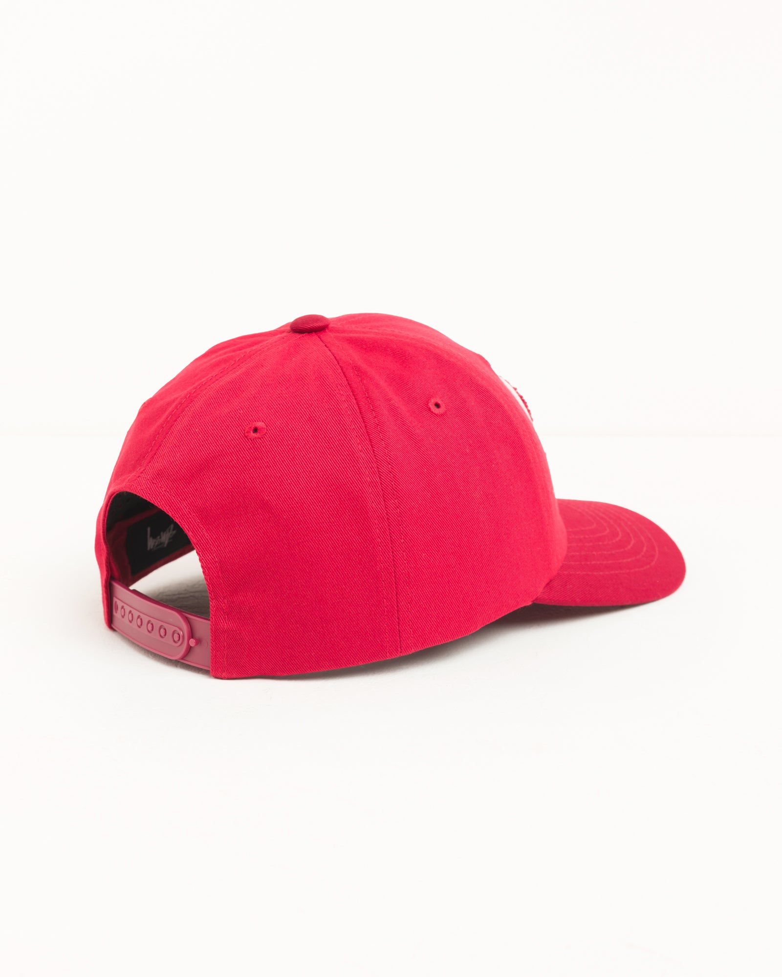 Chenille S Snapback Cap - Gym Red | Headwear | Stüssy