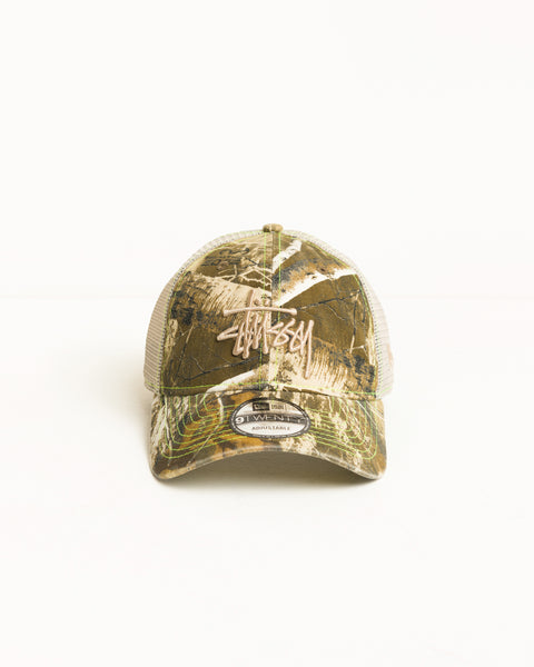 9TWENTY Washed Basic Trucker Cap in Real Tree Edge