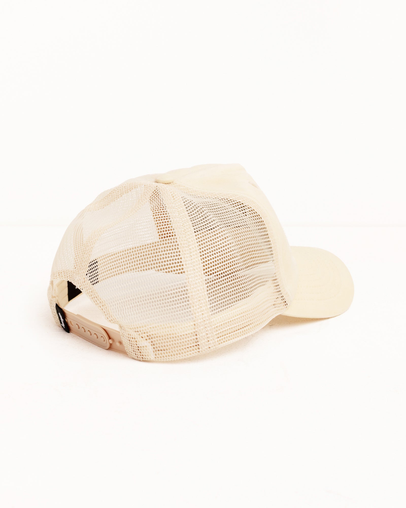 Trucker Cursive Stitch Accessories In Sand
