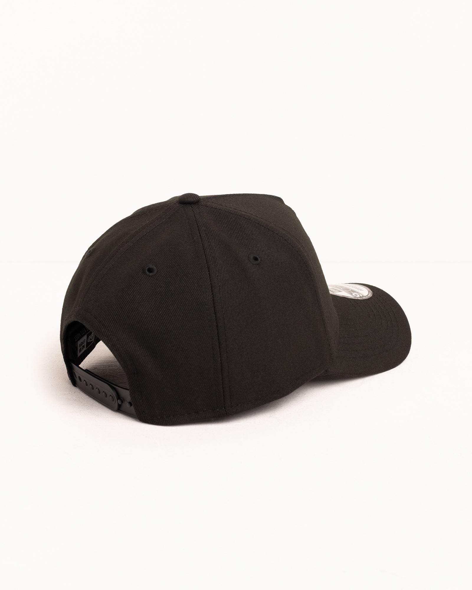 Stussy　キャップ　ニューエラ　9FORTY New Era 9Forty Basic Snapback – Black | Headwear | Stüssy
