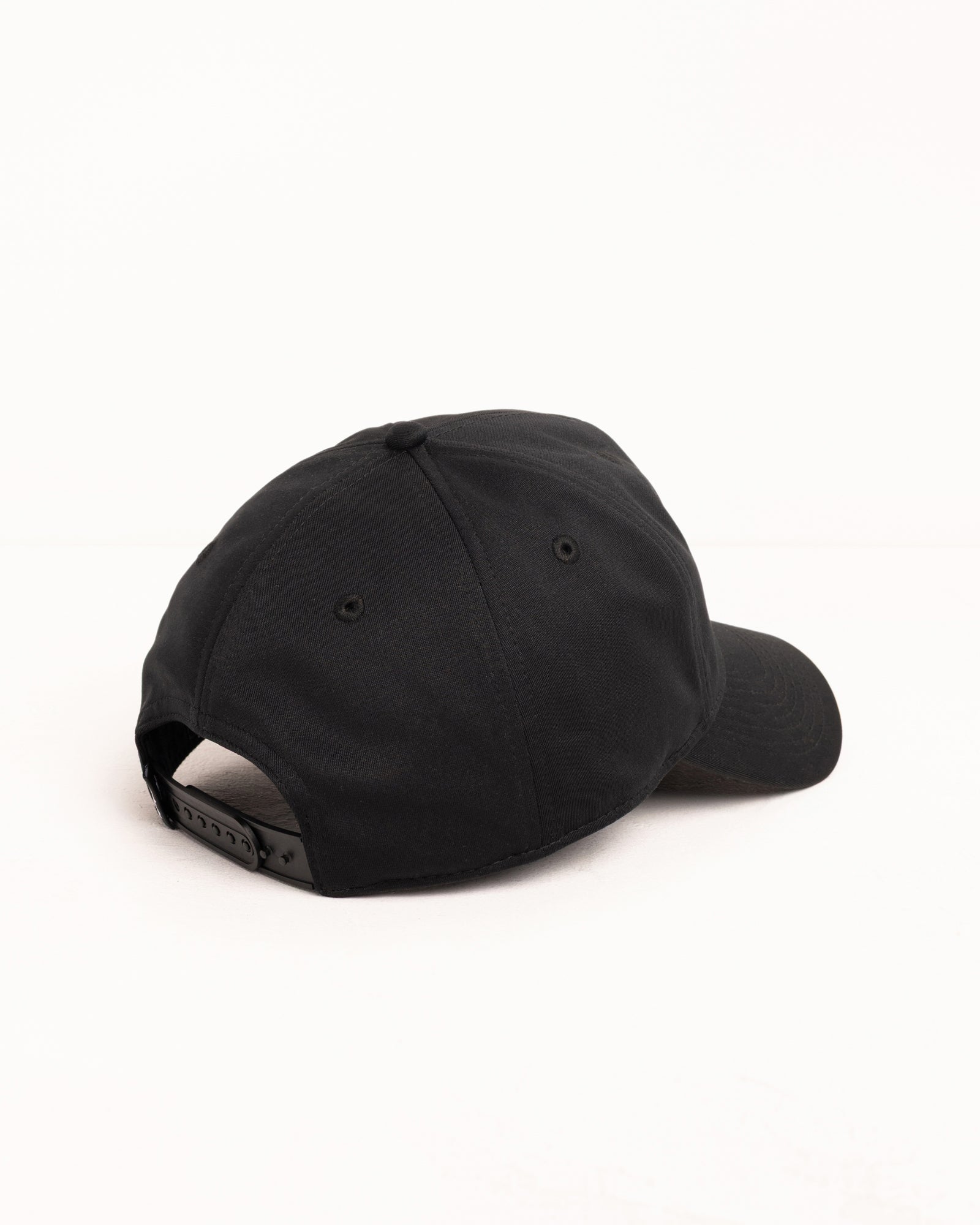 Mid-Depth Large S Snapback – Black | Headwear | Stüssy