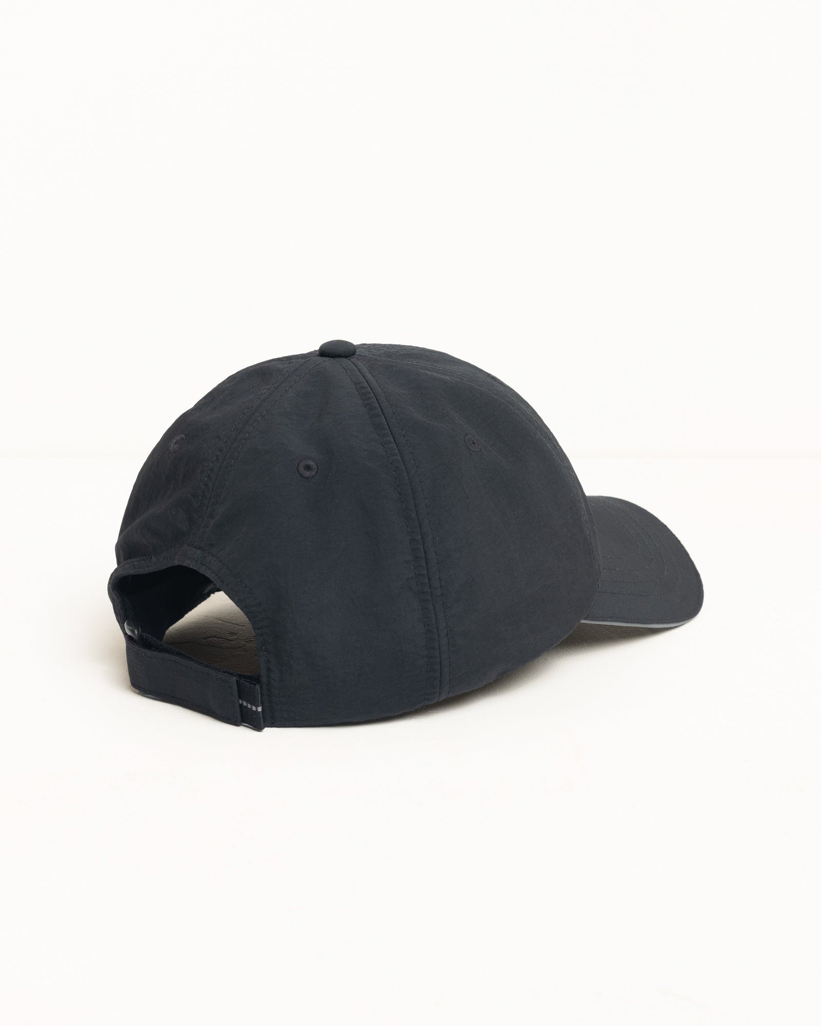 Smooth Stock Nylon Sport Cap – Black | Headwear | Stüssy