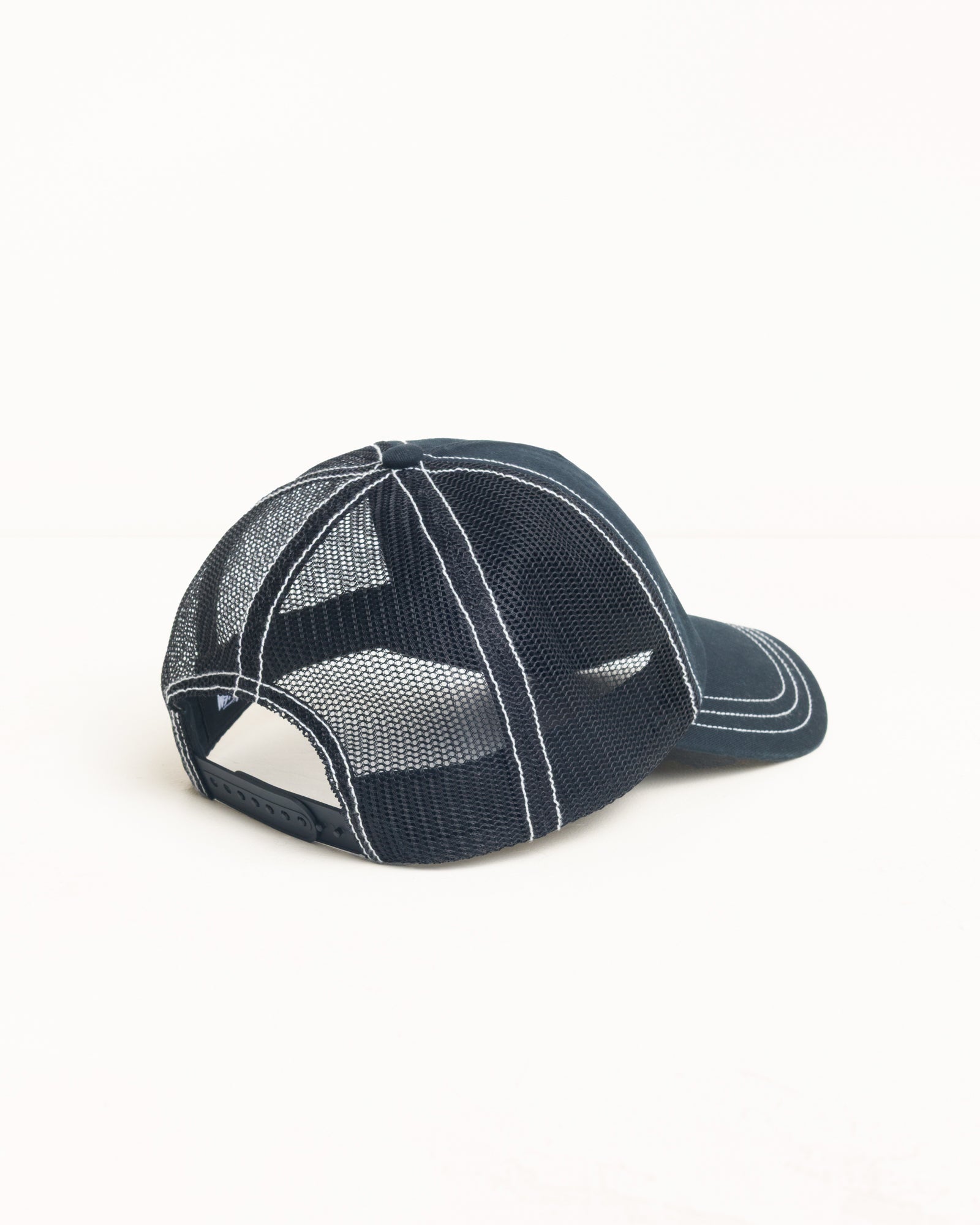 Surfman Trucker - Black | Headwear | Stüssy