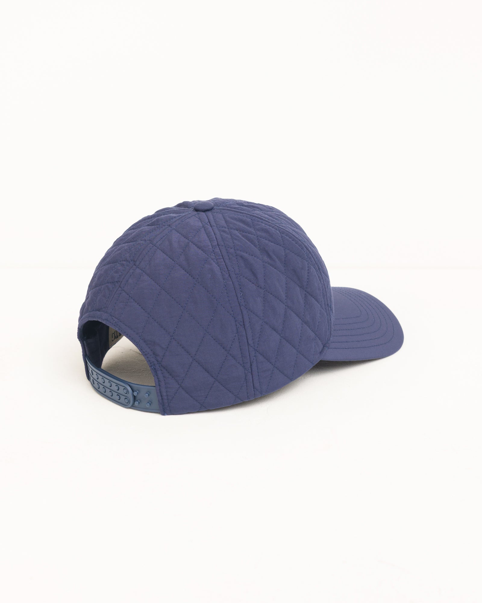 Md Quilted Surfwalk Cap Unisex In Navy