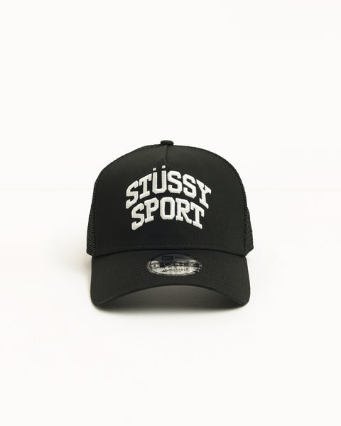 Stüssy 9FORTY Sport Trucker Cap in Black
