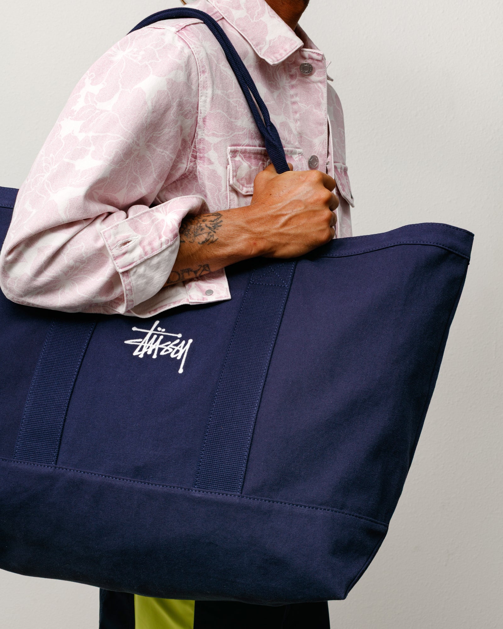 Canvas Extra Large Tote – Navy | Accessories | Stüssy