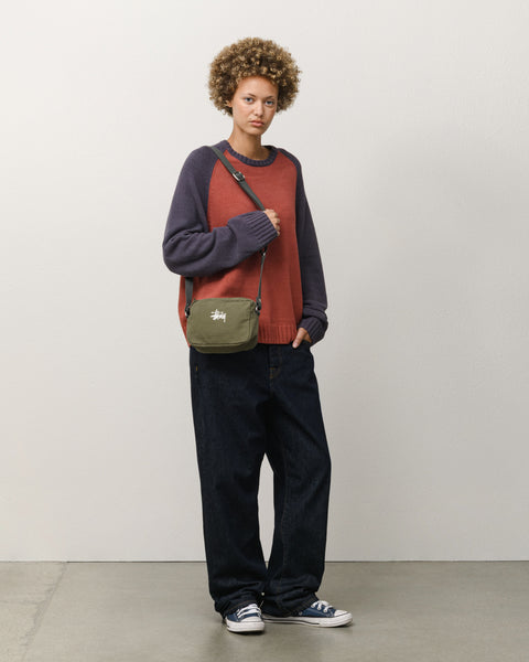 Stüssy CANVAS POUCH accessories in green cotton canvas with adjustable crossbody strap and logo.