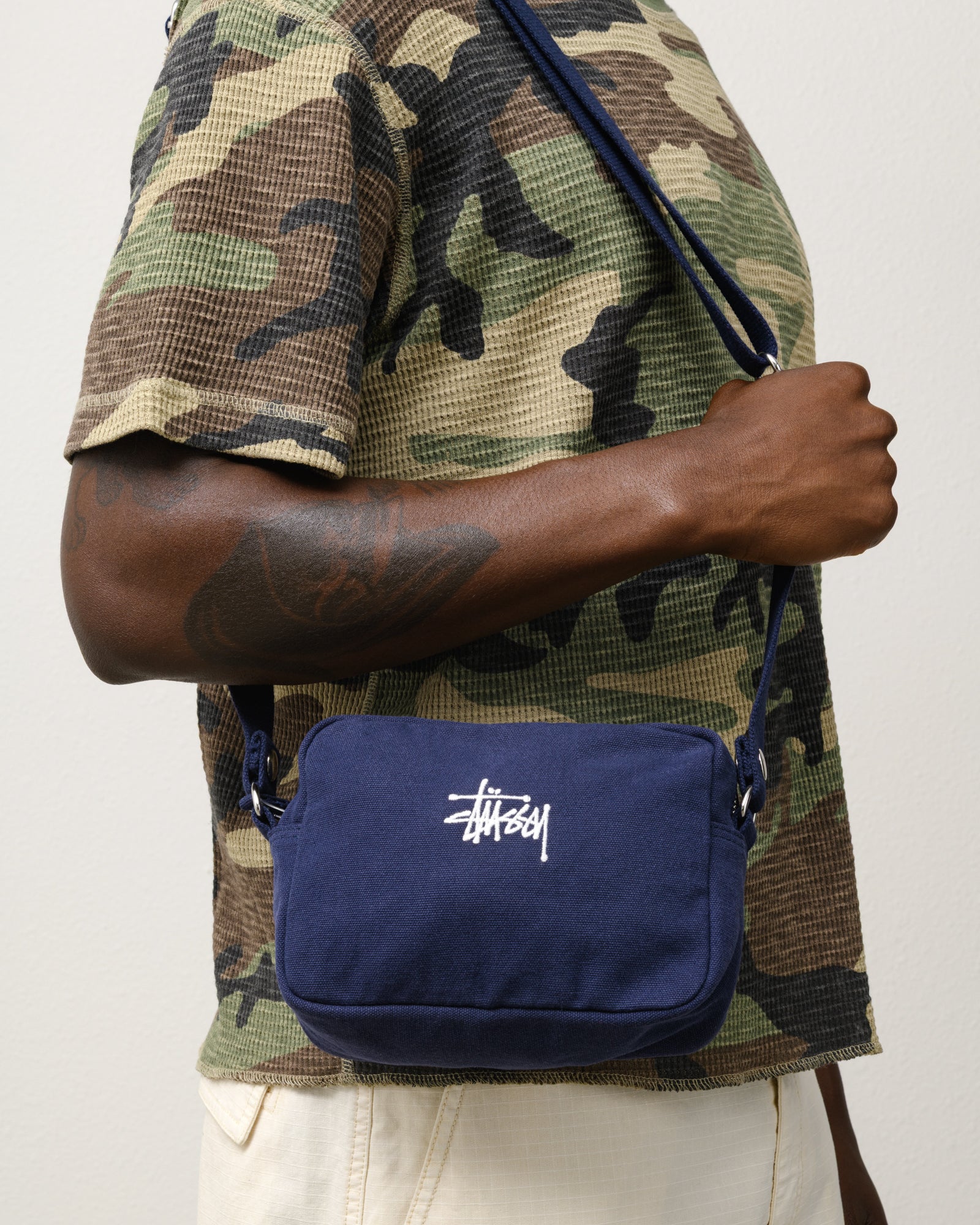 Canvas Pouch – Navy | Accessories | Stüssy