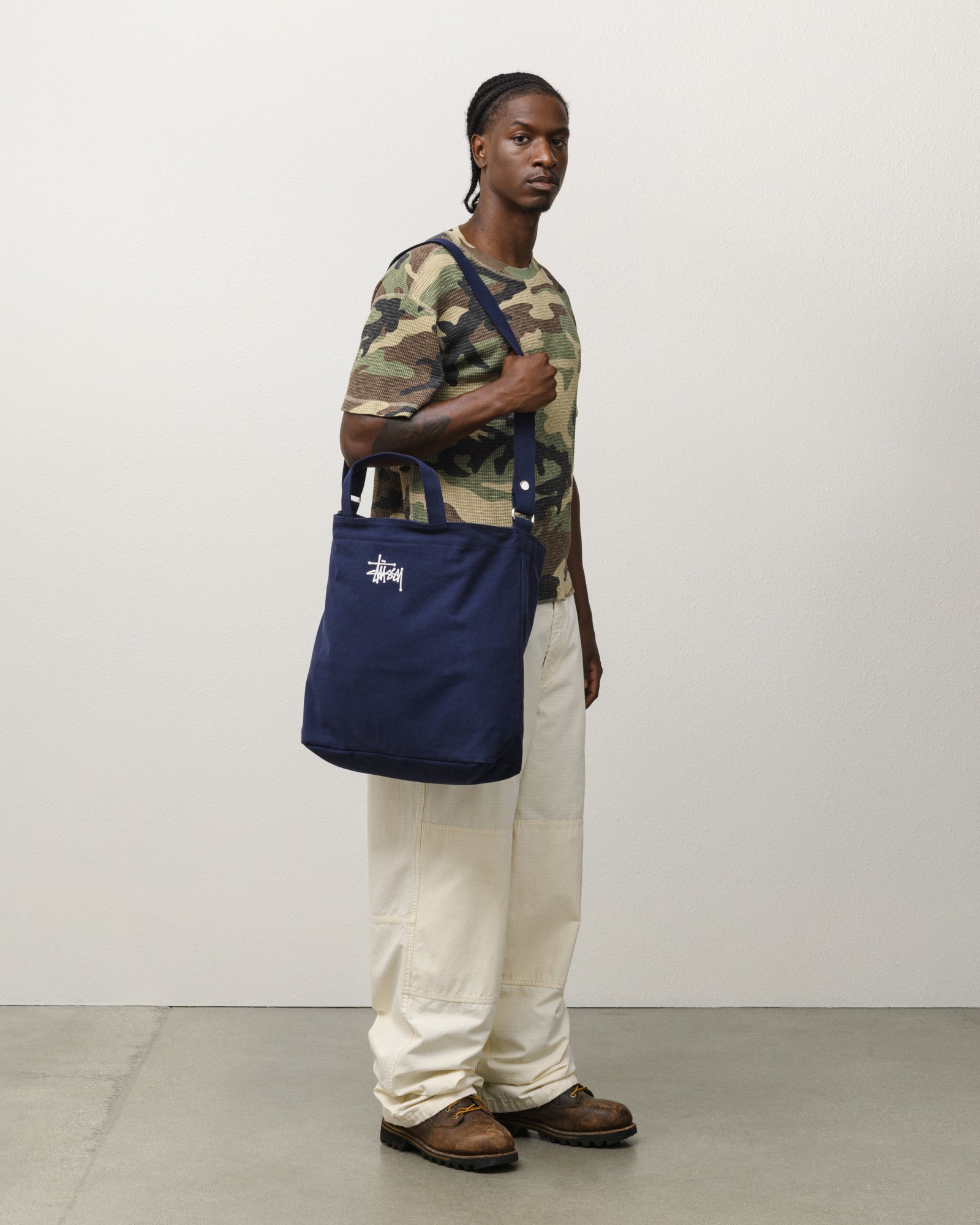 バッグ STUSSY CANVAS CROSSBODY BAG Canvas Crossbody Bag – Navy | Accessories | Stüssy