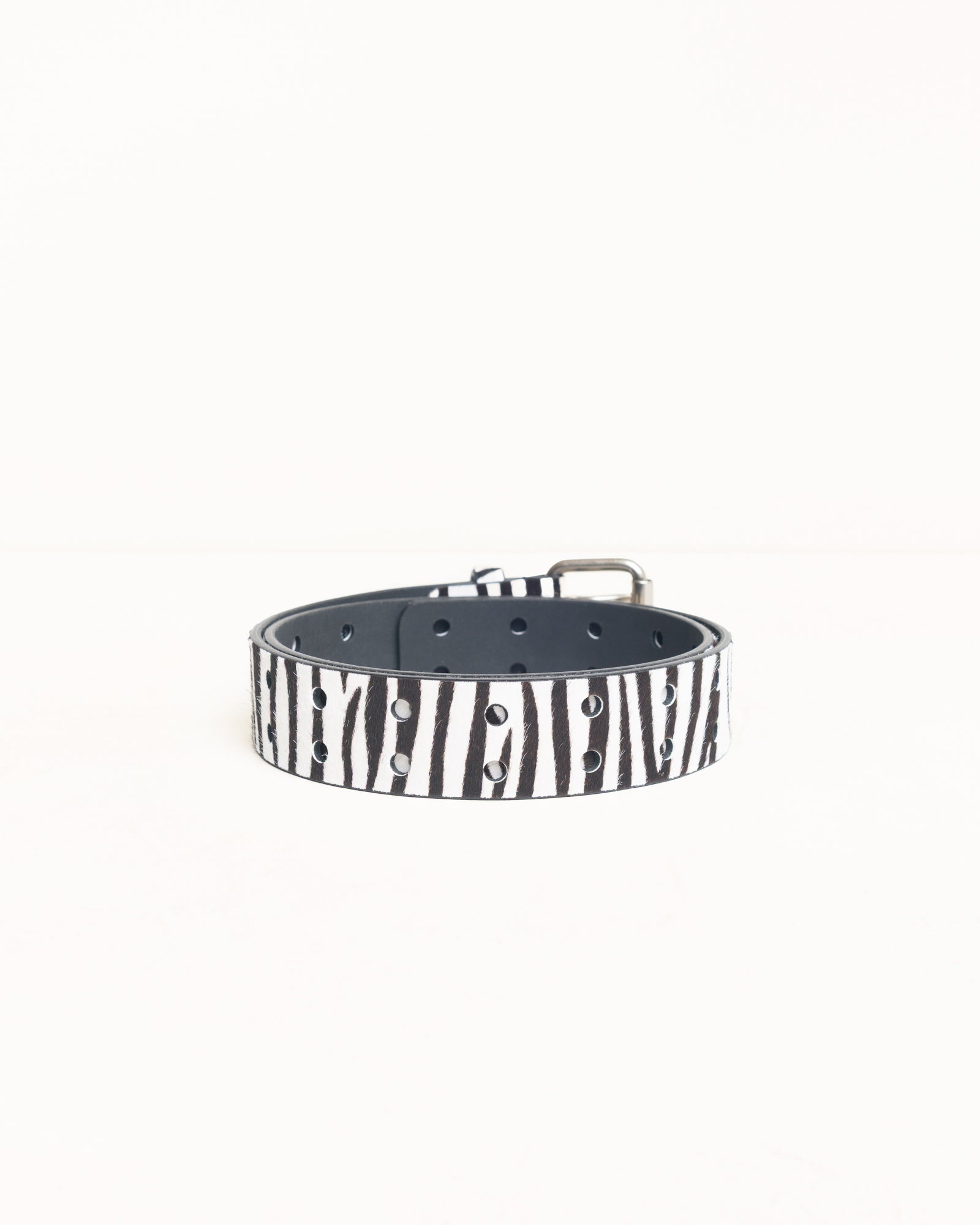 Stussy ゼブラ柄 レザーベルト Punch Out Leather Belt – Hairy Zebra Pattern | Accessories | Stüssy