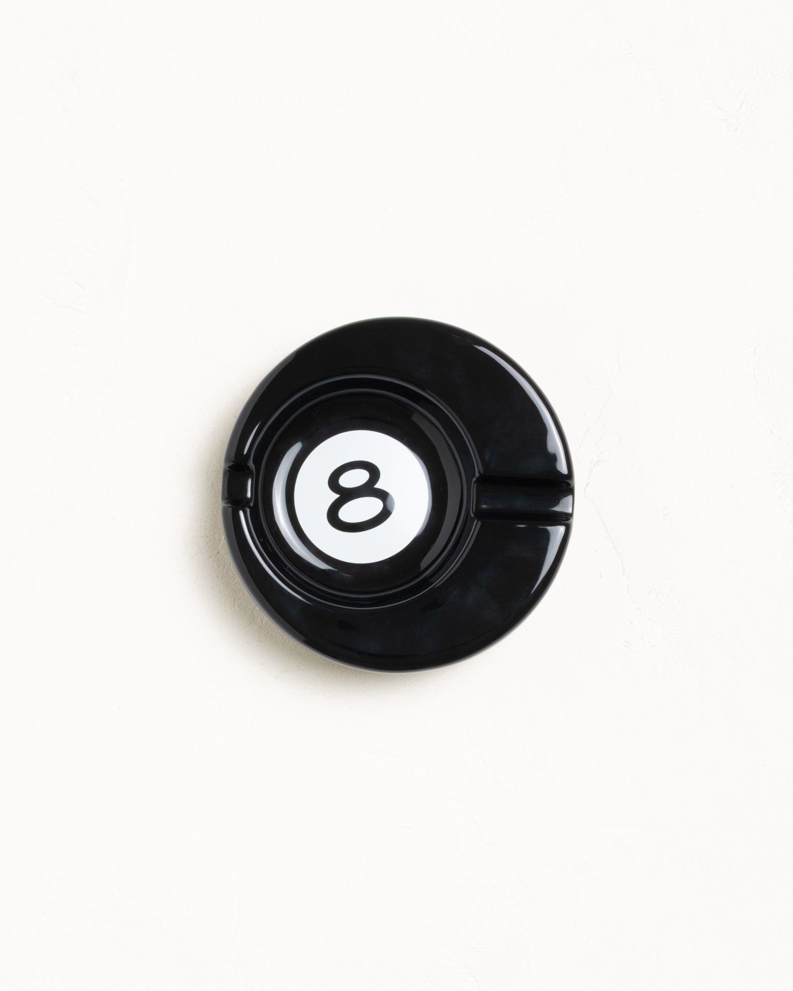 8 Ball Disk Ashtray – Black | Accessories | Stüssy