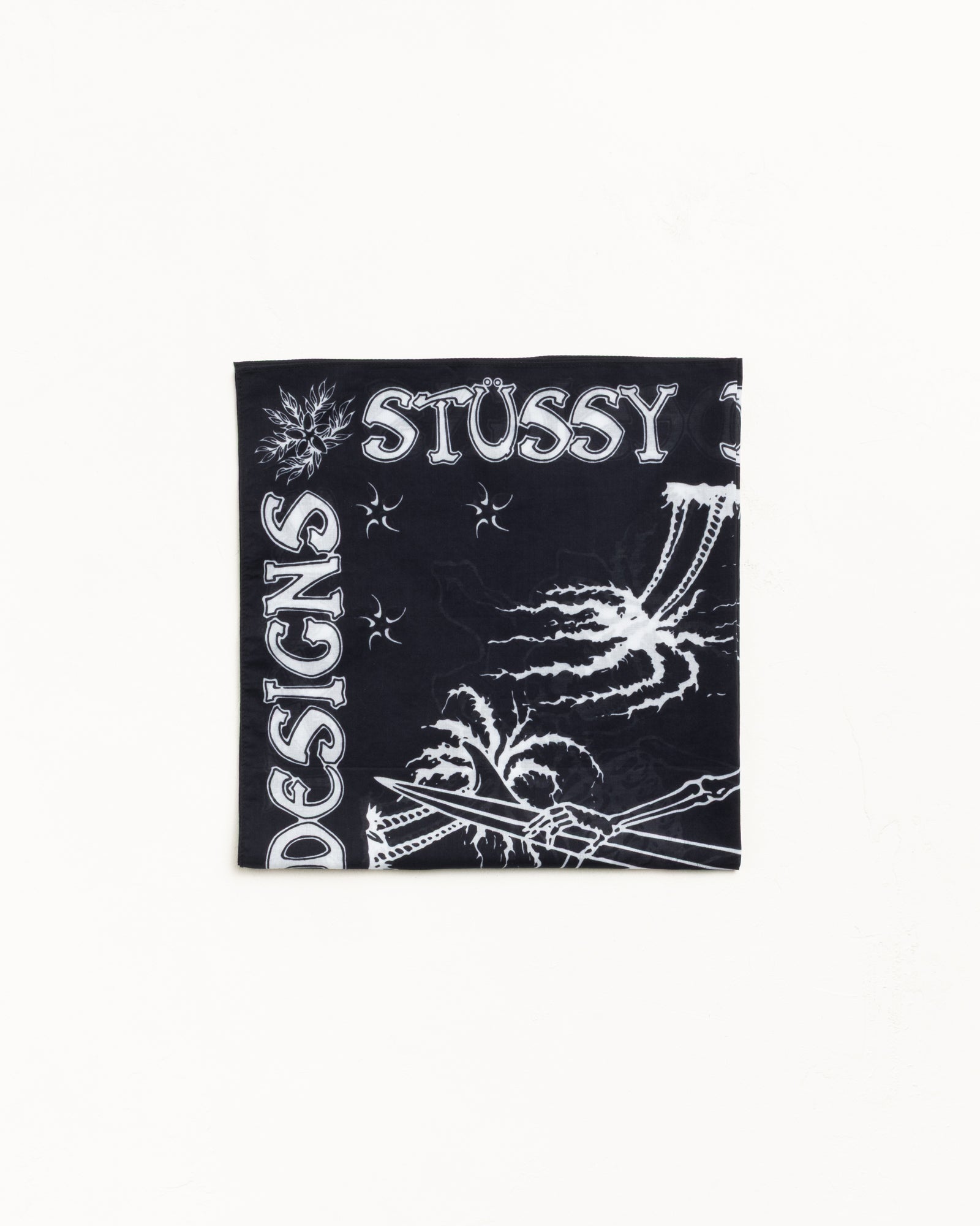 Surf Joker Bandana in Black