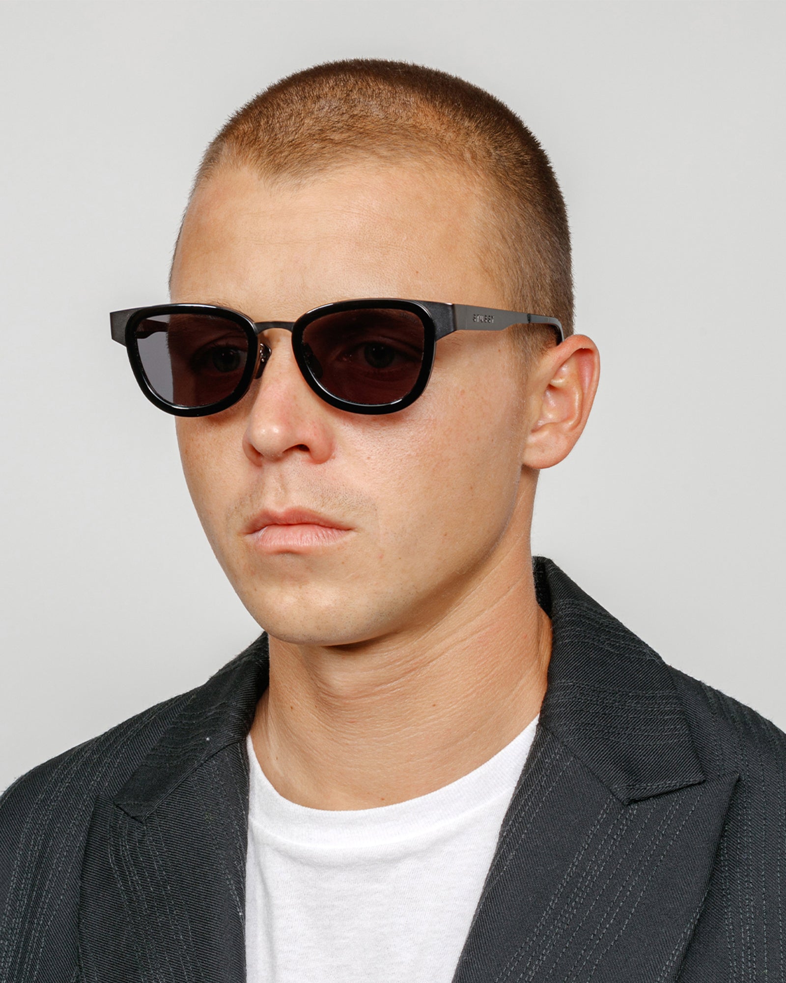 Vidal Sunglasses in gunmetal / black / black – Stüssy