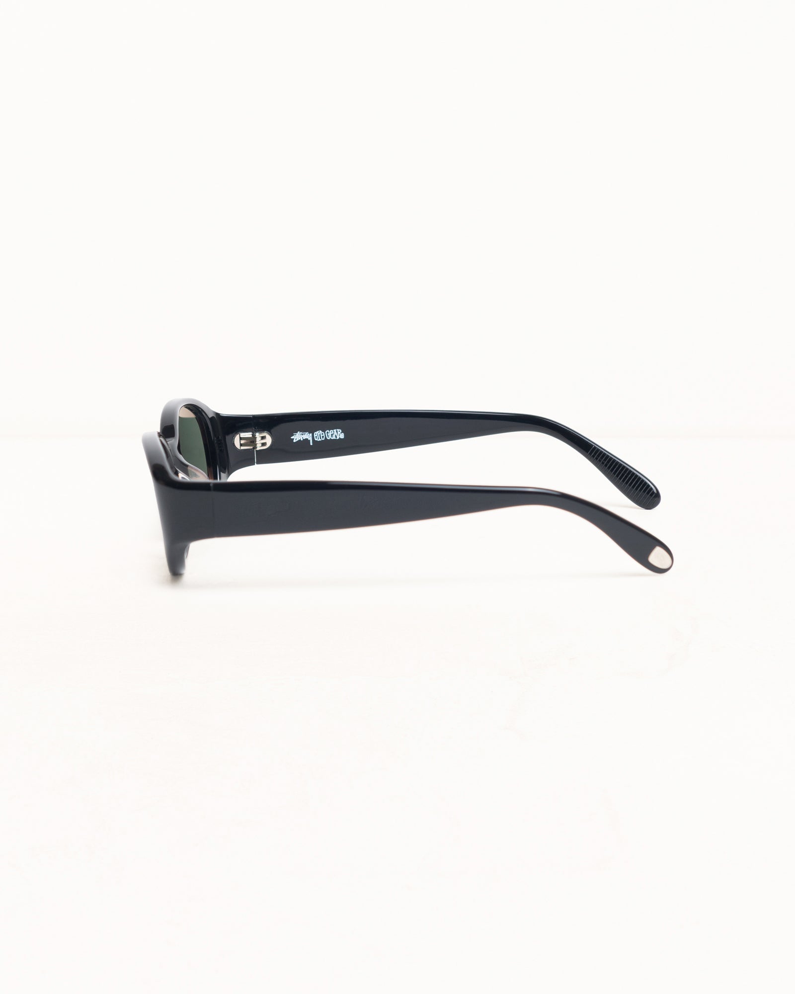 Roman Sunglasses – Black/Dark Green Lens | Eyegear | Stüssy