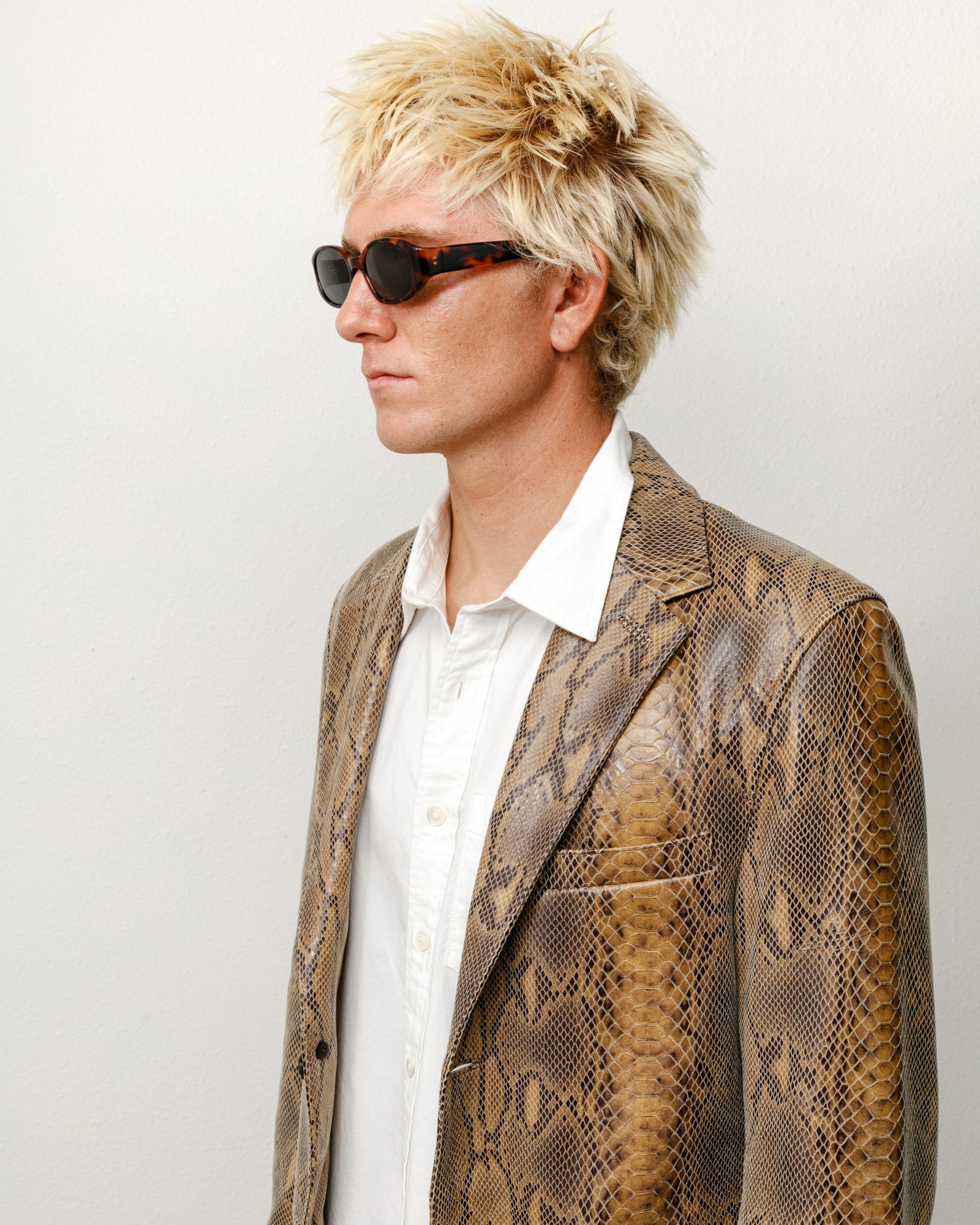 Roman Sunglasses Unisex In Brown Tortoise/black Lens