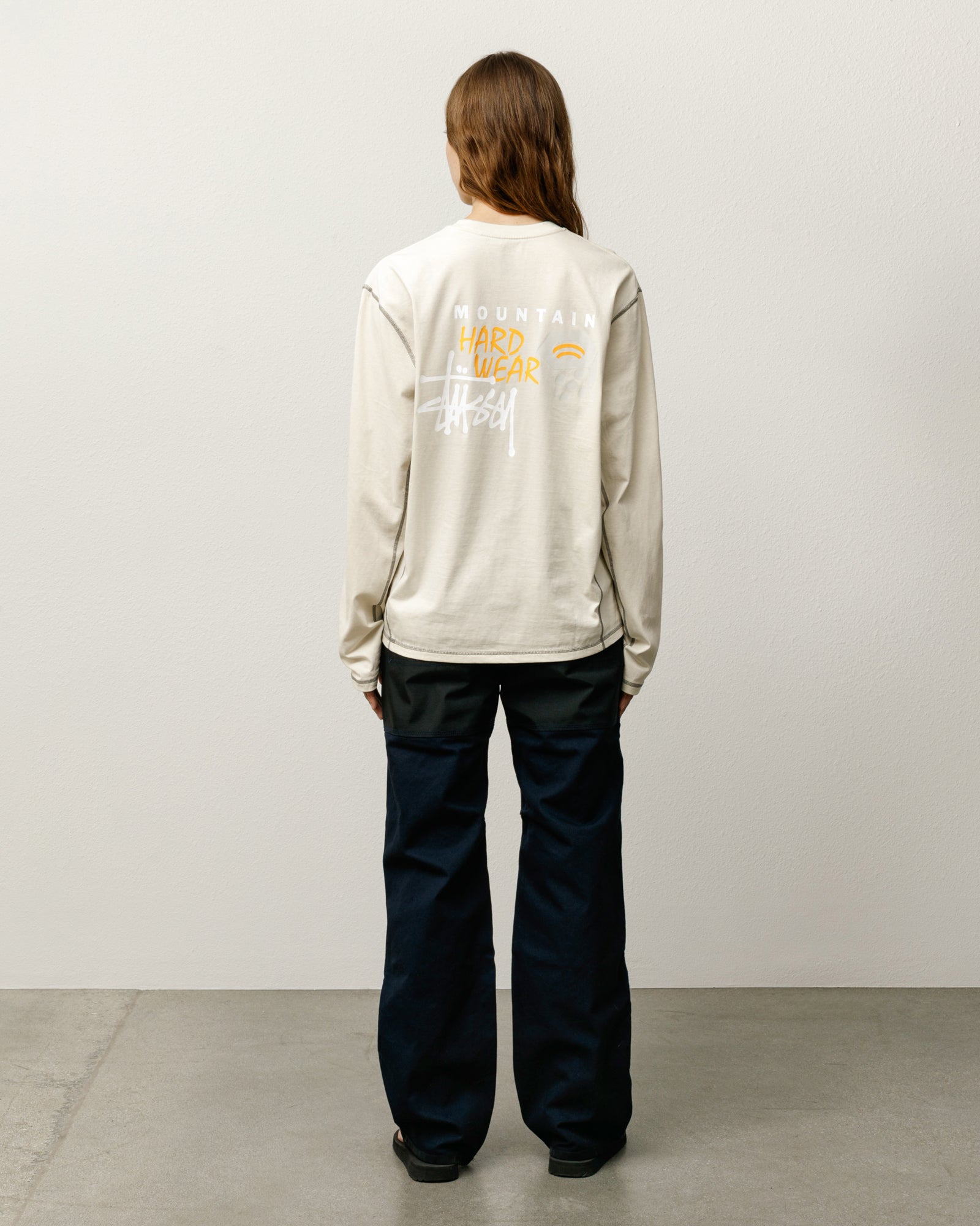 トップス Stussy x Mountain Hardwear LS Tee Stone Stüssy & Mountain Hardwear Ls Tee – Stone | Tees | Stüssy